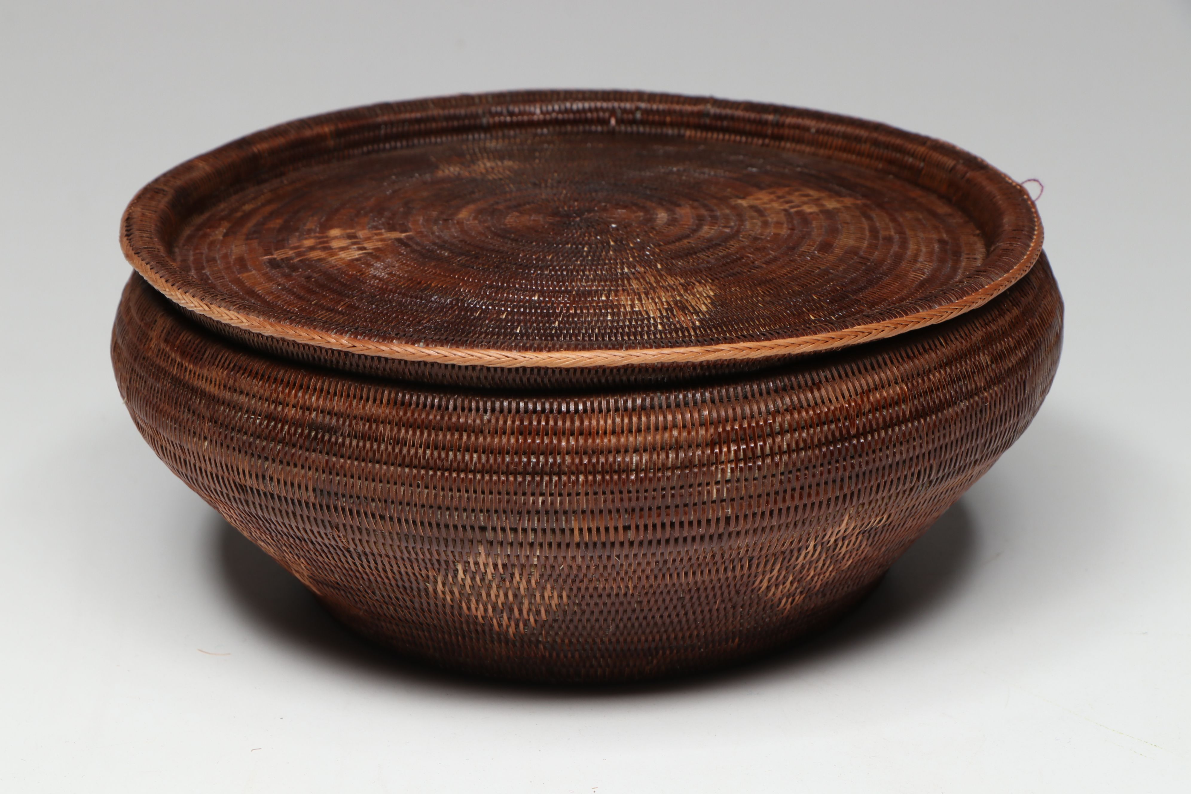 Thai Rattan and Yan Lipao Fern Betel Nut Sets