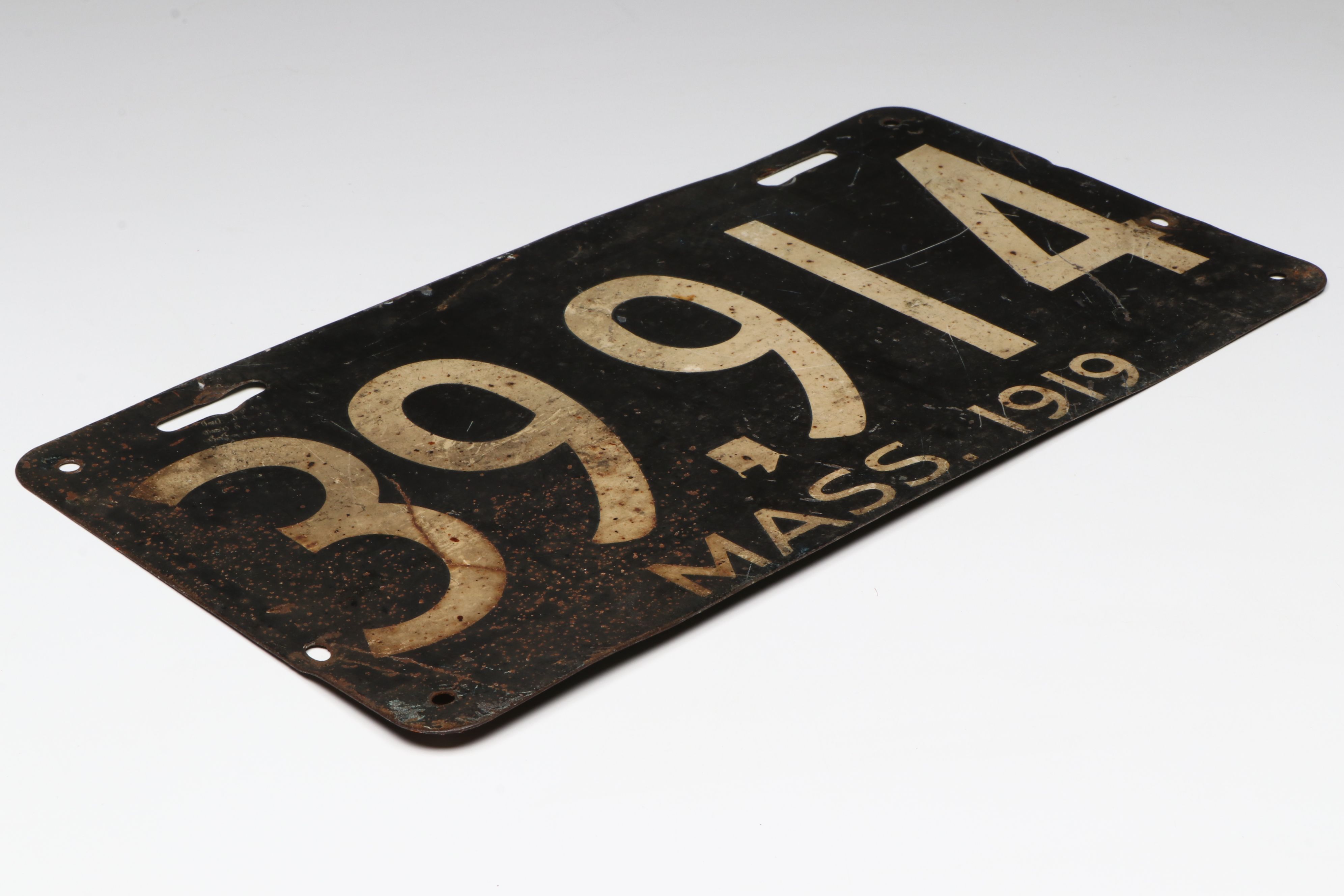 Antique 1919 Massachusetts License Plate