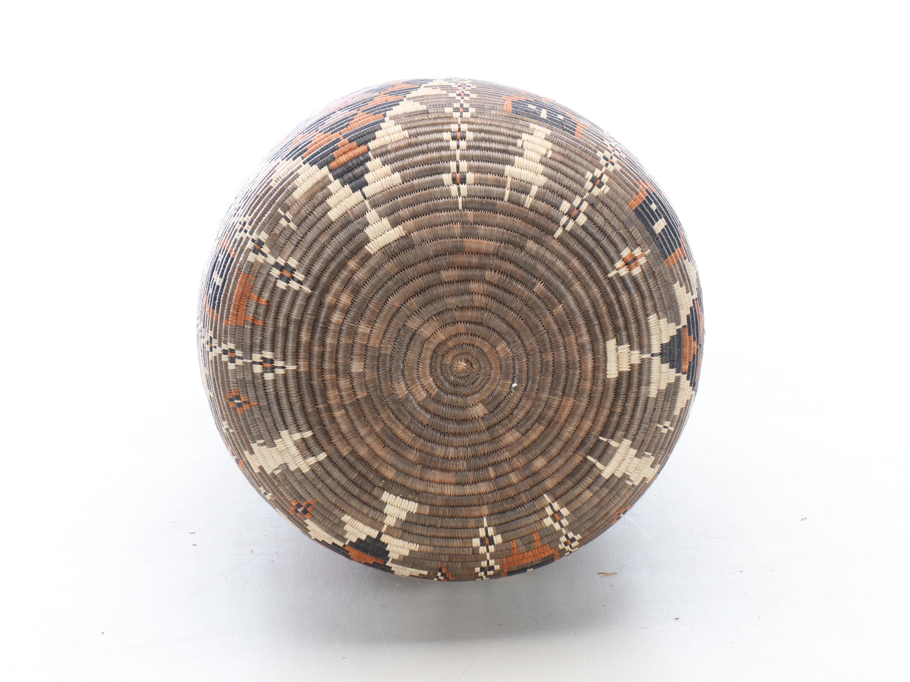 Cinile Mtetwa South African Zulu Woven Ilala Palm Lidded Basket