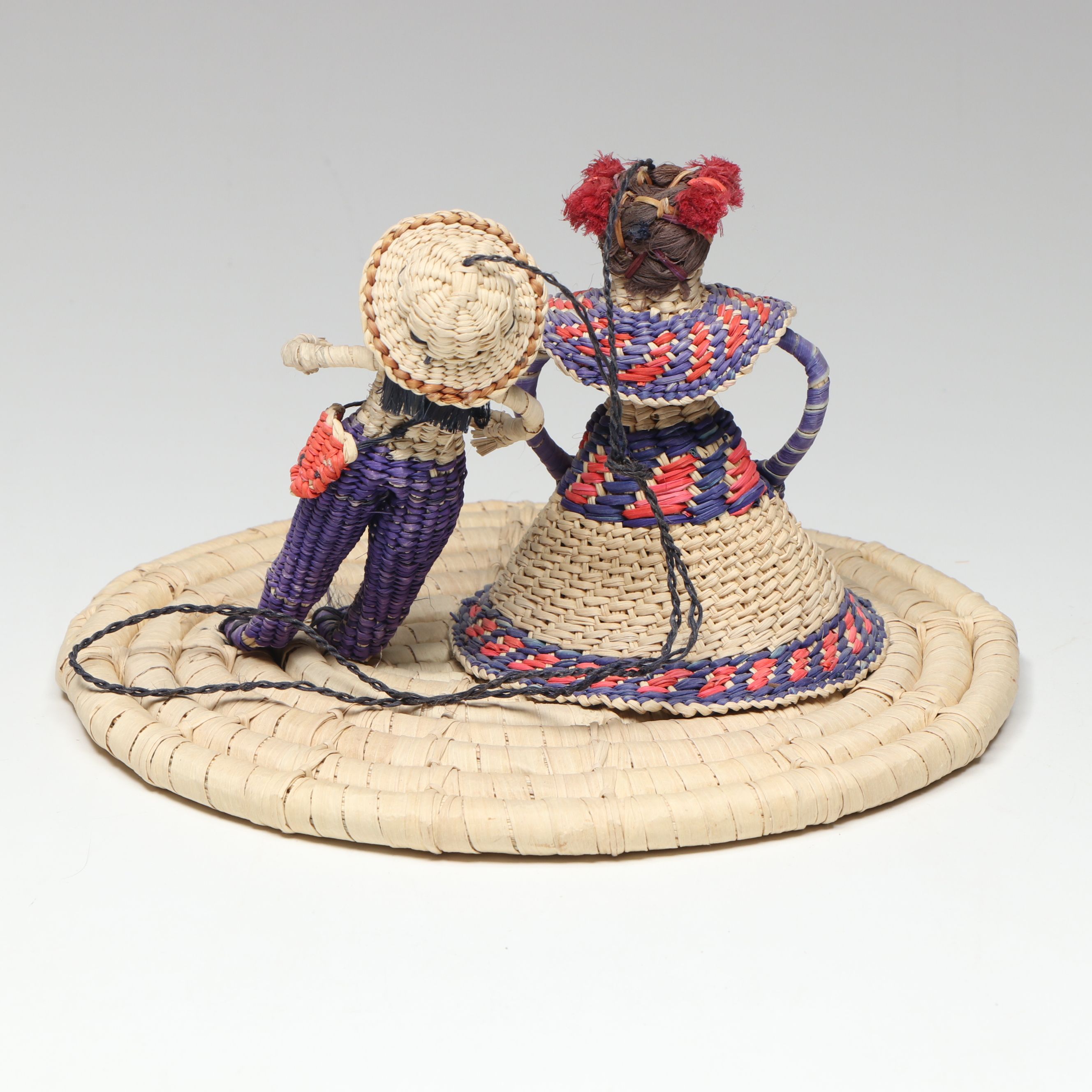 Panamanian Plant Fiber Nativity Scene with Other Basketry Figurines