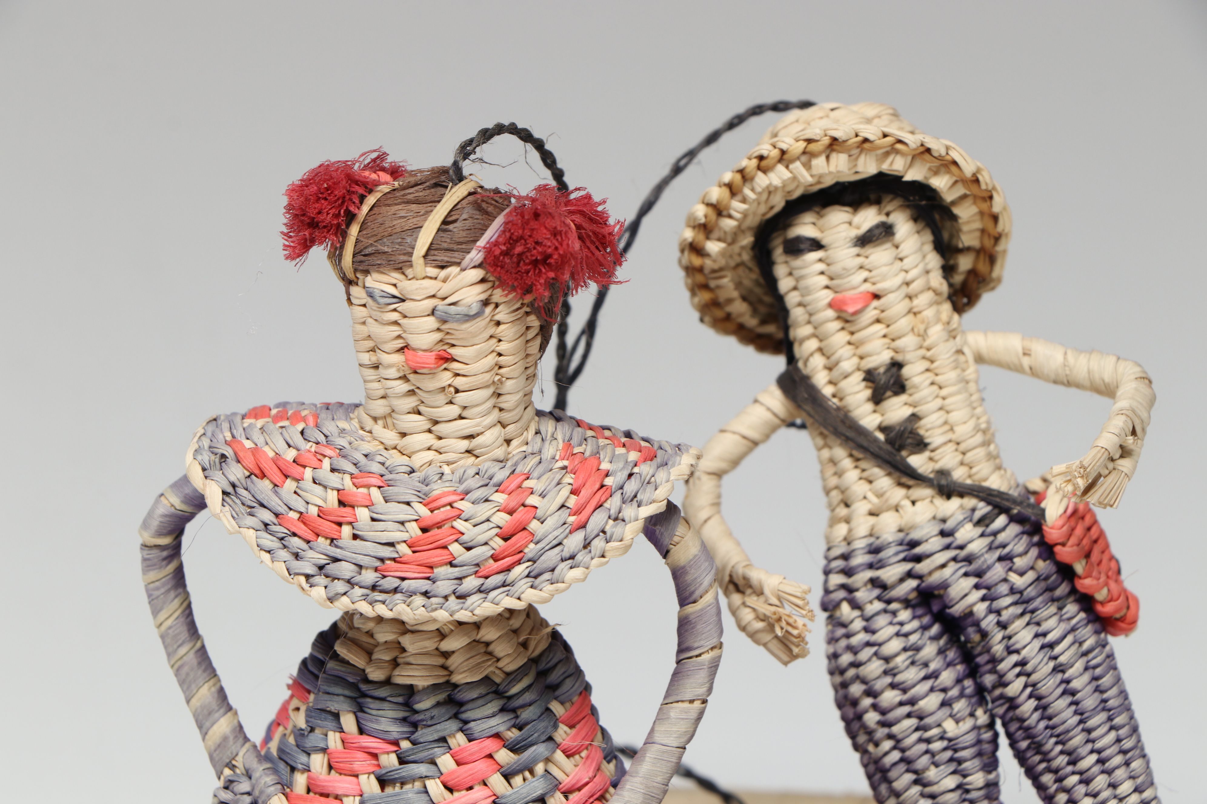 Panamanian Plant Fiber Nativity Scene with Other Basketry Figurines