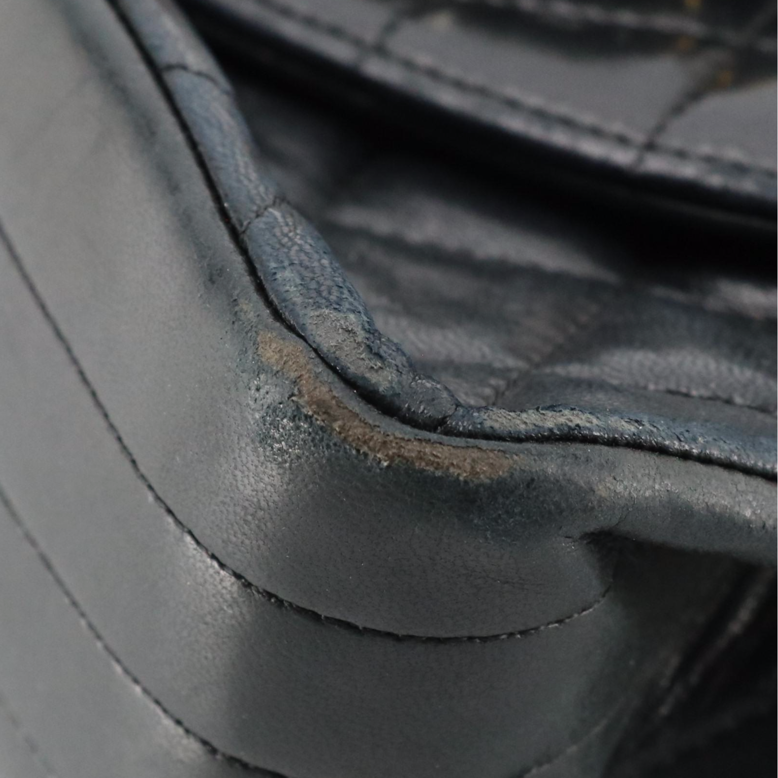 Chanel CC Round Flap Shoulder Bag in Quilted Lambskin Leather