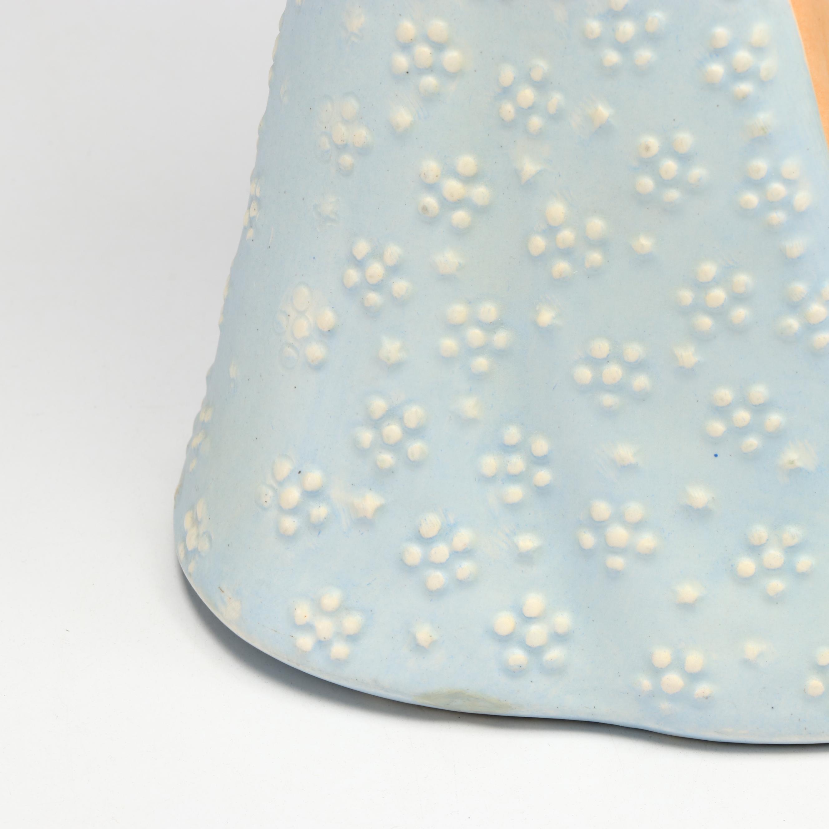 Goebel Porcelain Hummel "Flower Madonna" Figurine, Mid to Late 20th Century