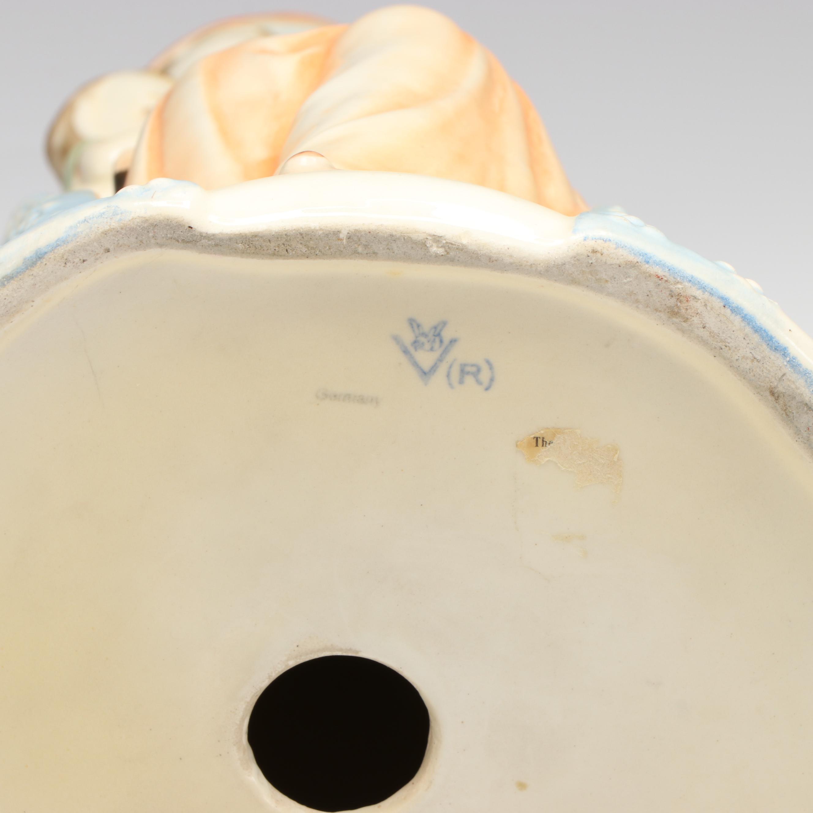 Goebel Porcelain Hummel "Flower Madonna" Figurine, Mid to Late 20th Century