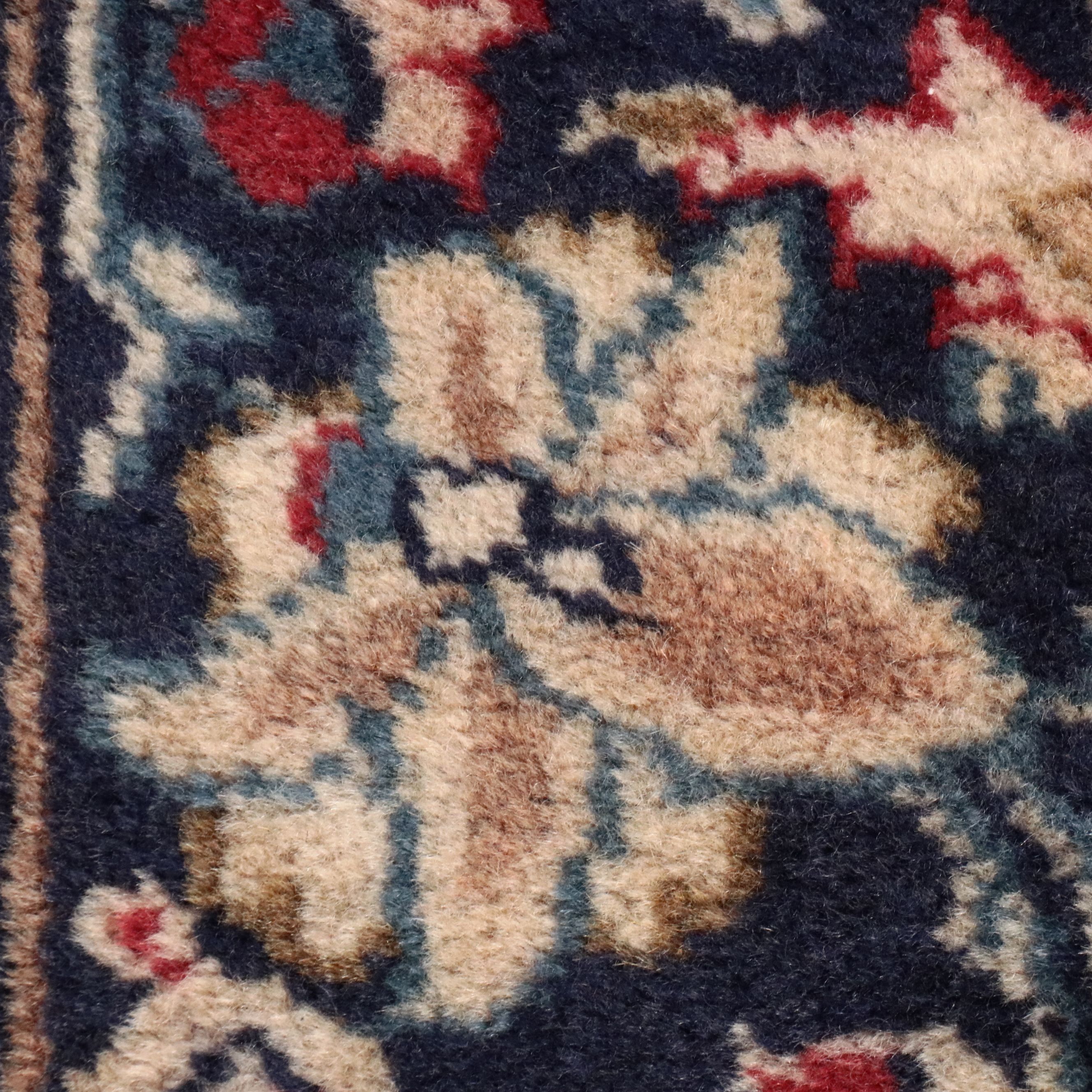 7'8 x 10'5 Hand-Knotted Persian Isfahan Area Rug