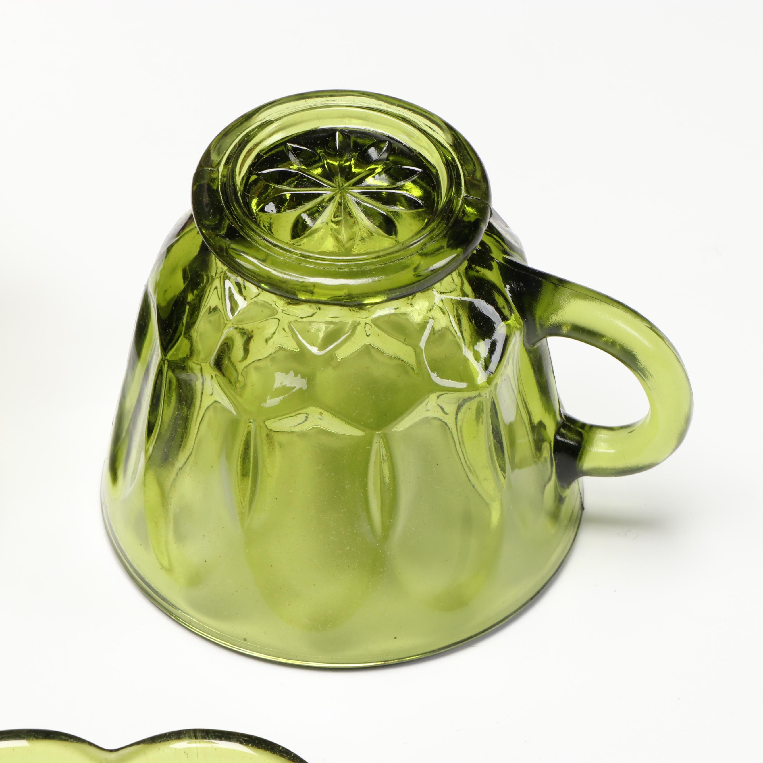 Vintage Anchor Hocking "Fairfield" Eight Piece Snack Set