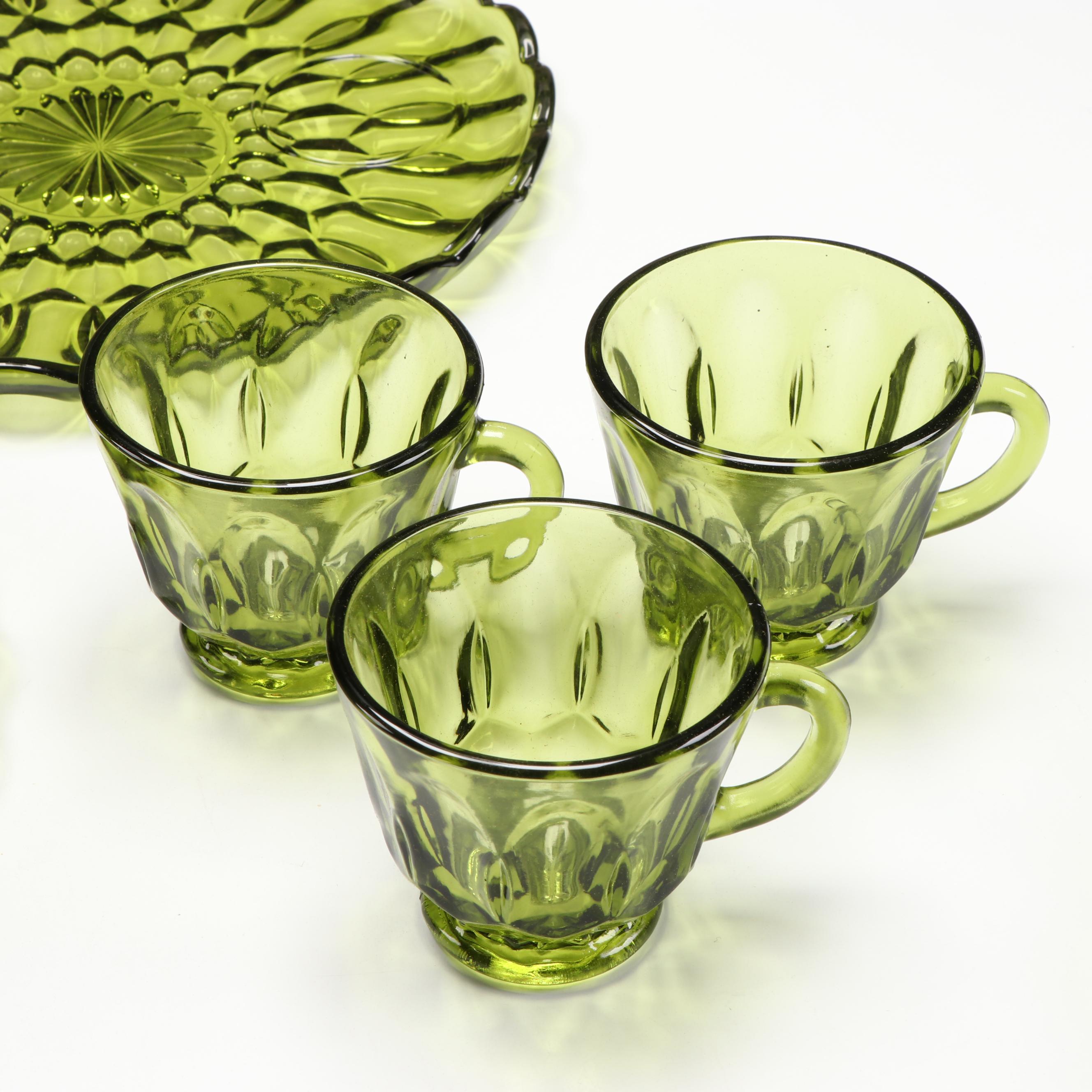 Vintage Anchor Hocking "Fairfield" Eight Piece Snack Set