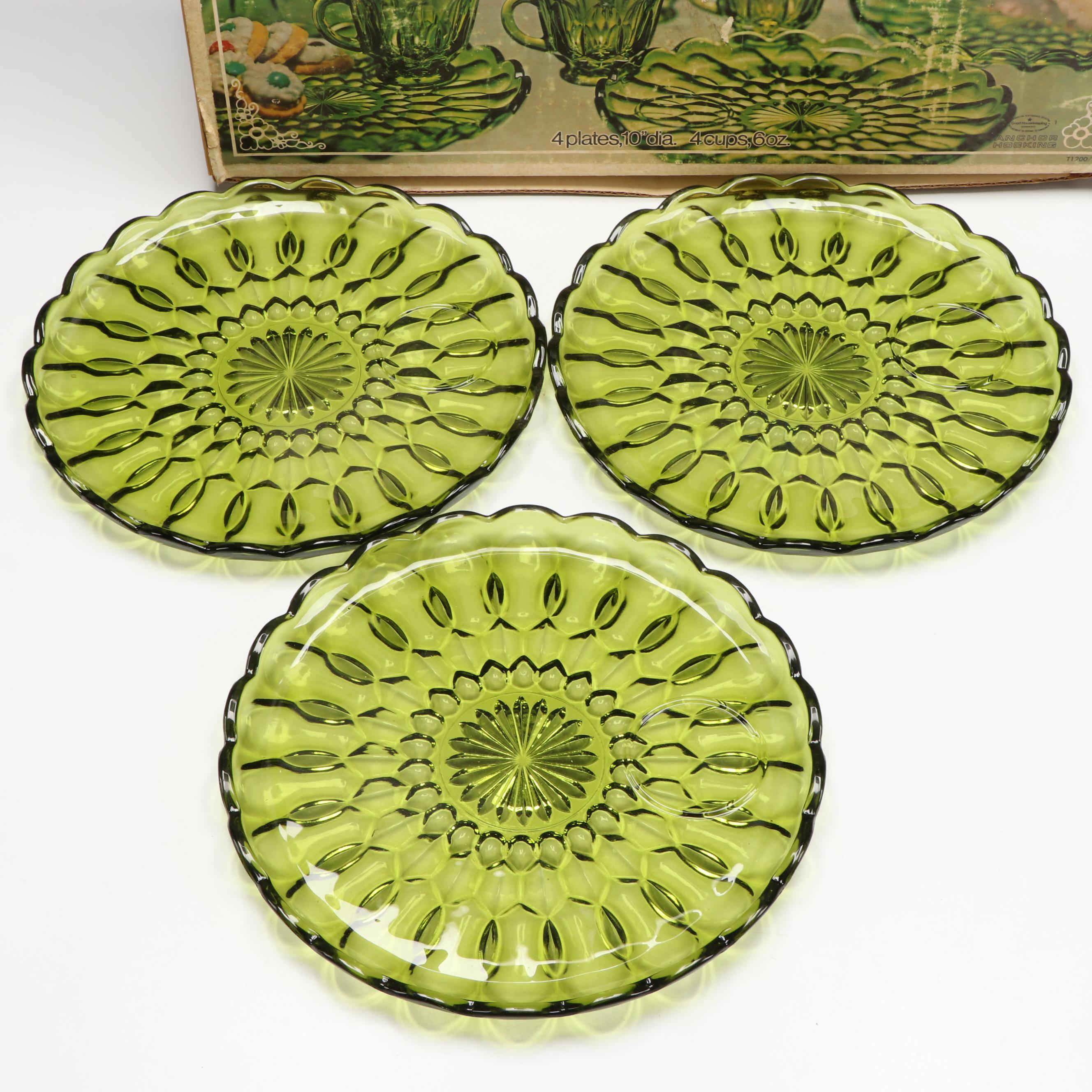 Vintage Anchor Hocking "Fairfield" Eight Piece Snack Set