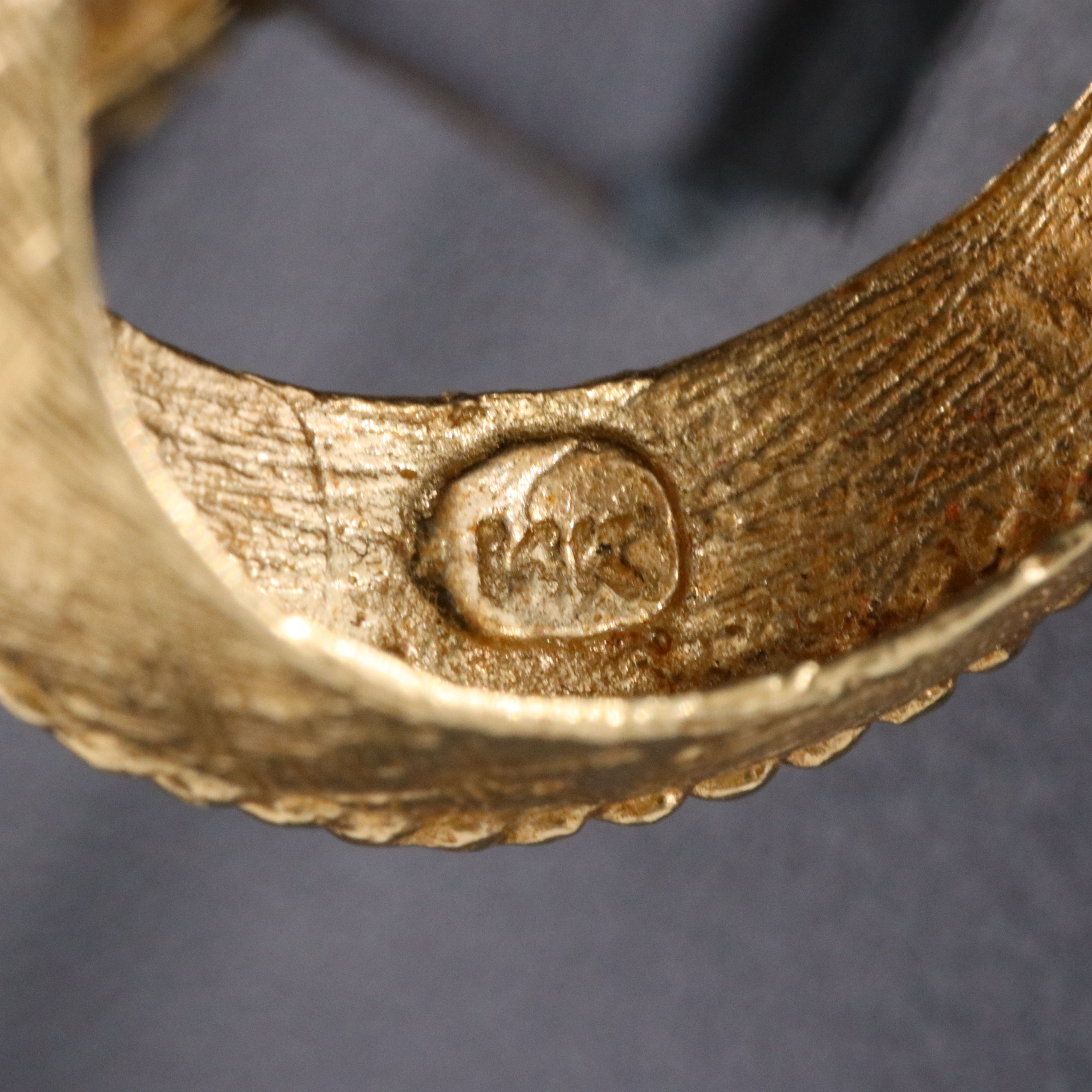 14K Knife-Edge Hoop Earrings with Florentine Finish and Rope Trim