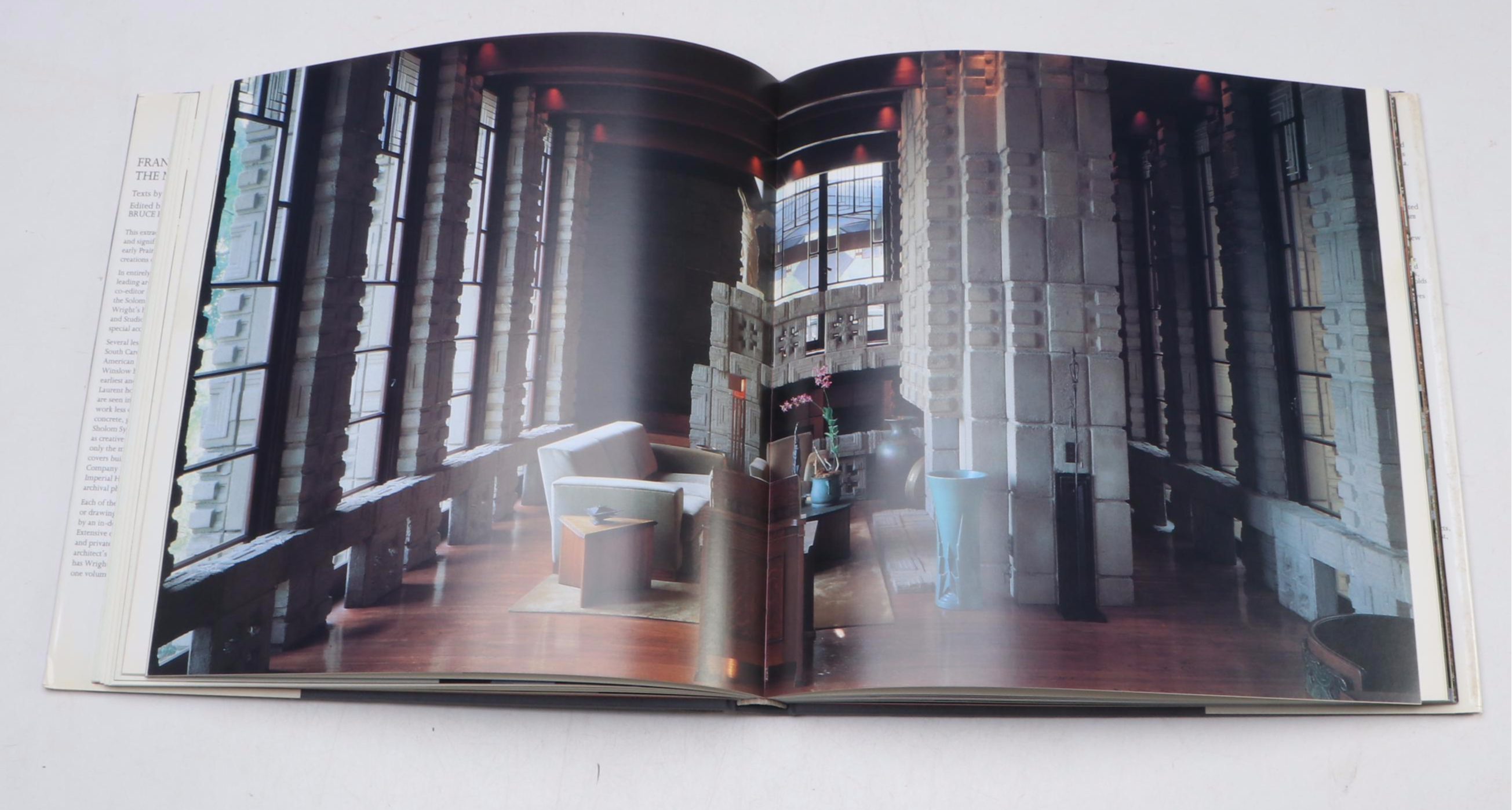 First Edition "Frank Lloyd Wright: The Masterworks" by Pfeiffer and Larkin, 1993