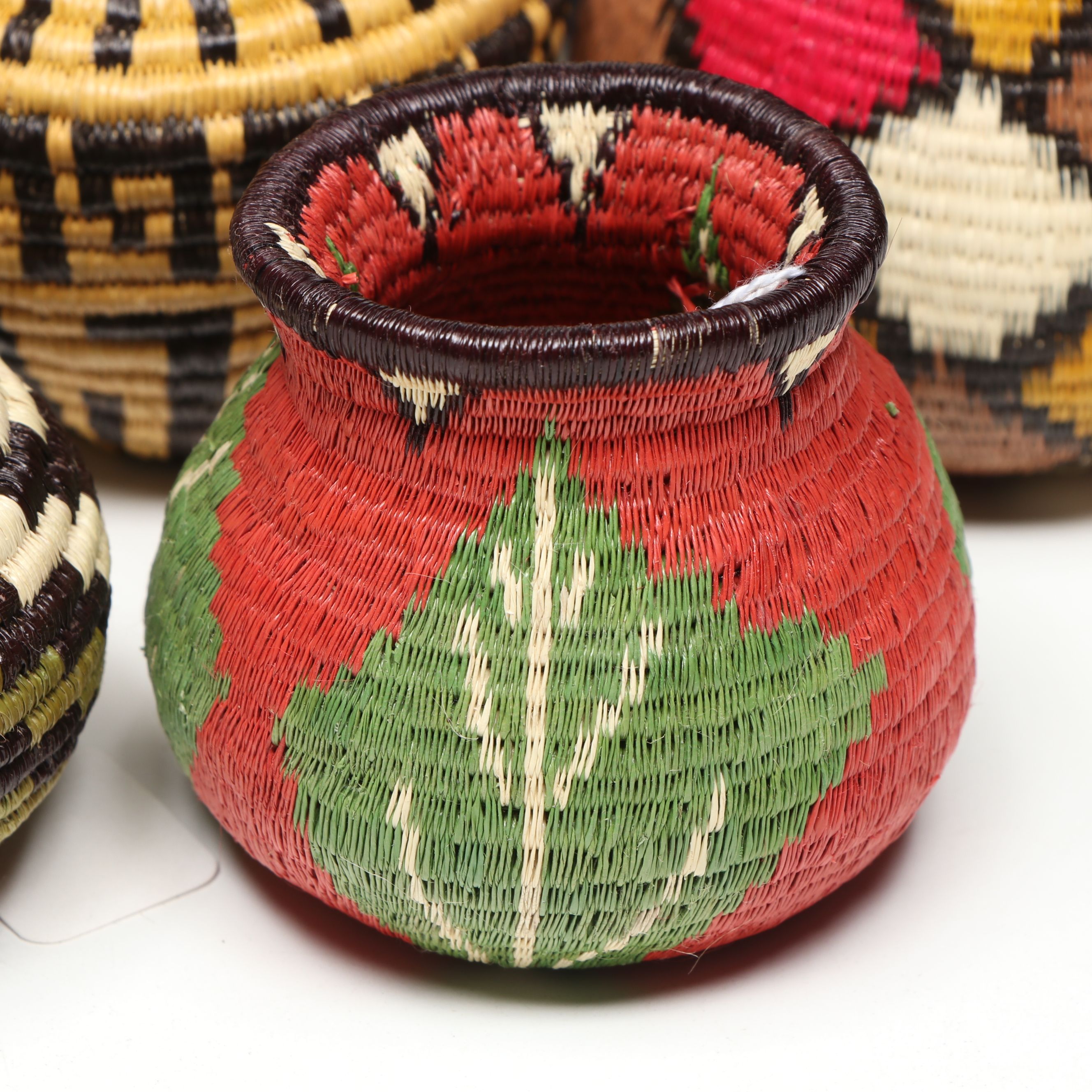 Magda Lino Panamanian Emberá-Wounaan Polychrome Chunga Fiber Baskets
