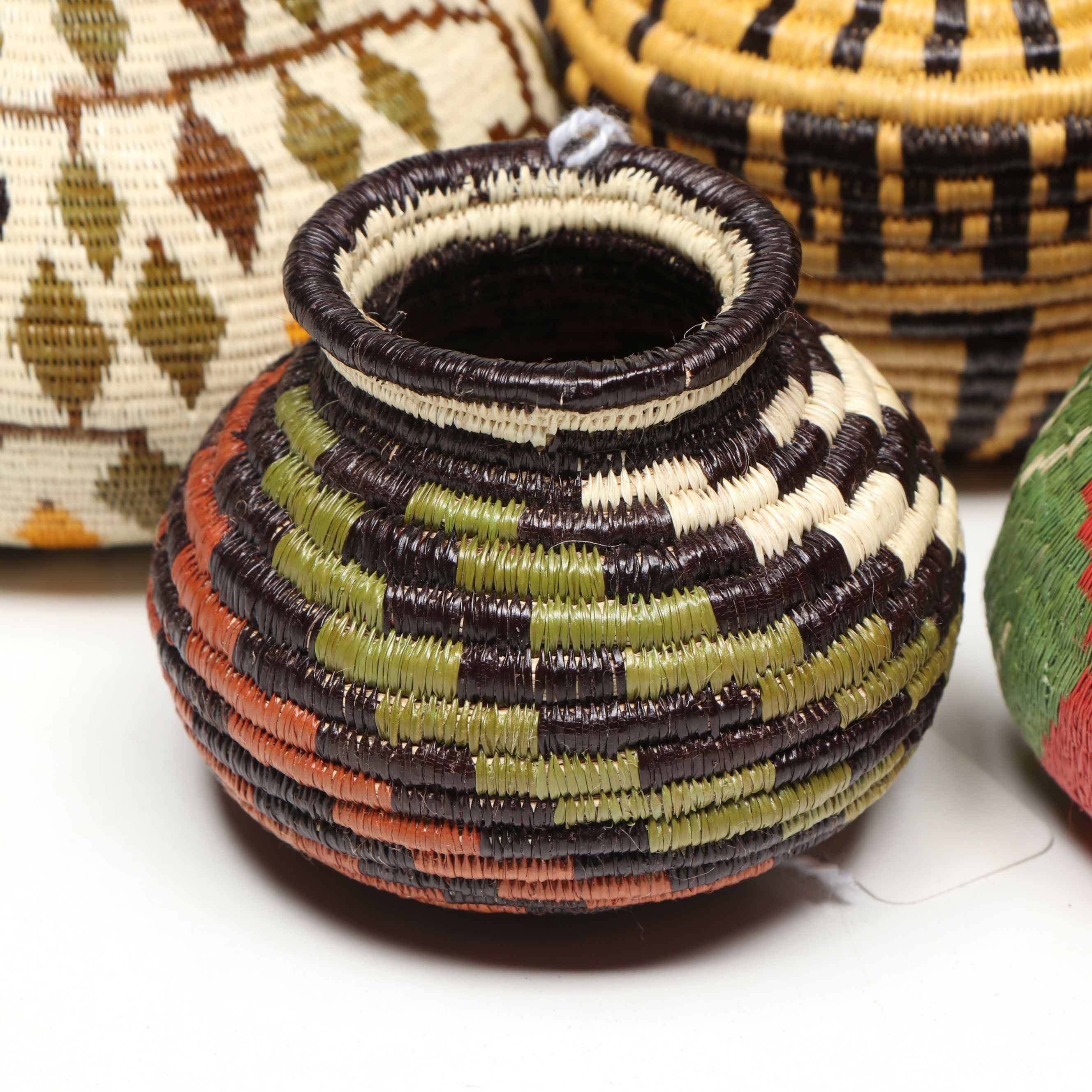 Magda Lino Panamanian Emberá-Wounaan Polychrome Chunga Fiber Baskets