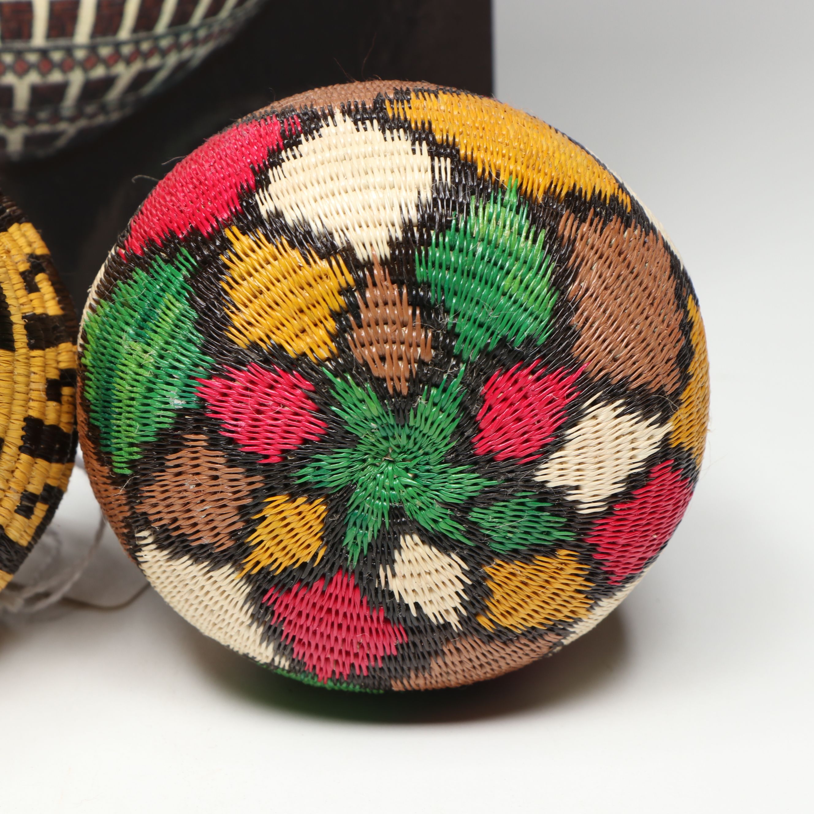 Magda Lino Panamanian Emberá-Wounaan Polychrome Chunga Fiber Baskets