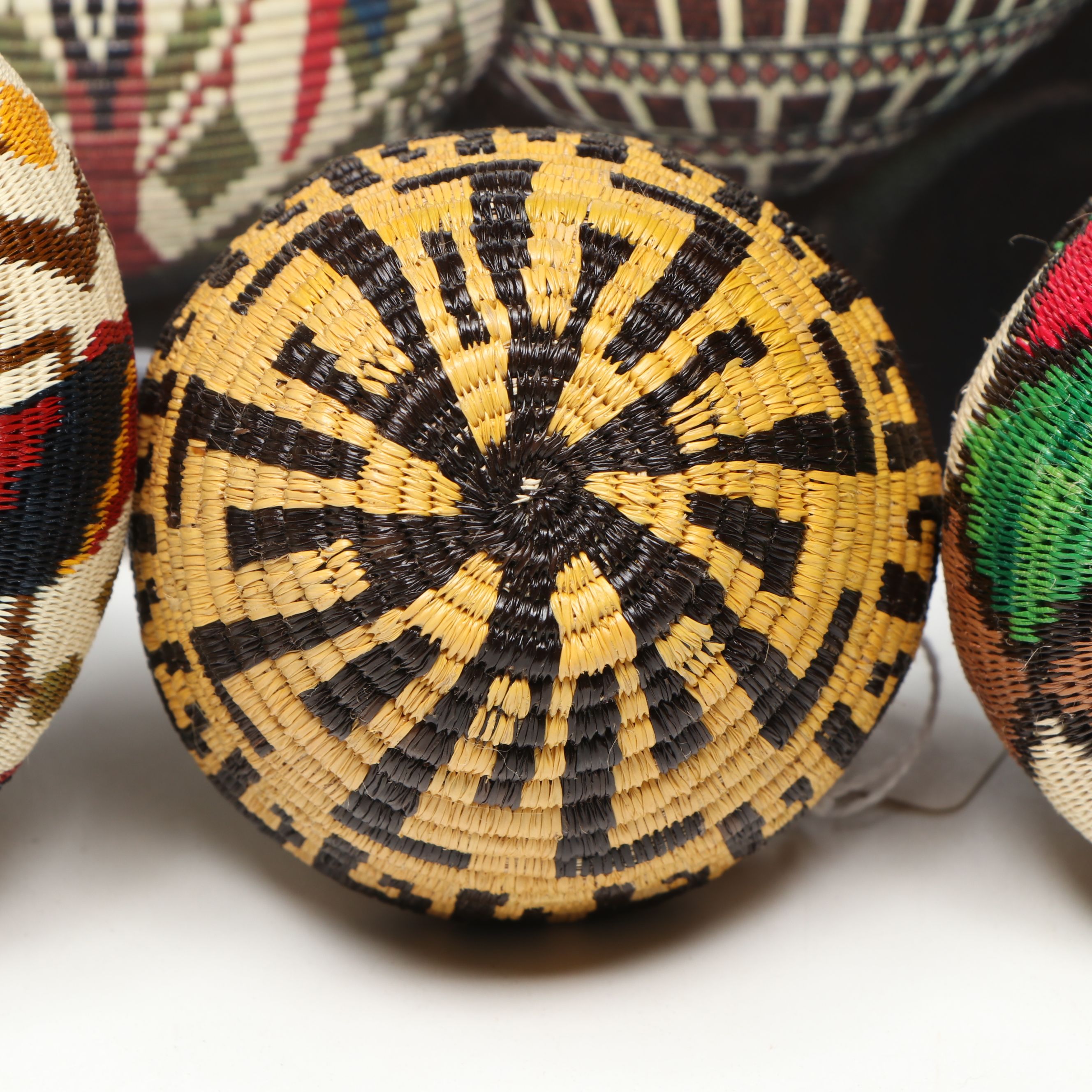 Magda Lino Panamanian Emberá-Wounaan Polychrome Chunga Fiber Baskets