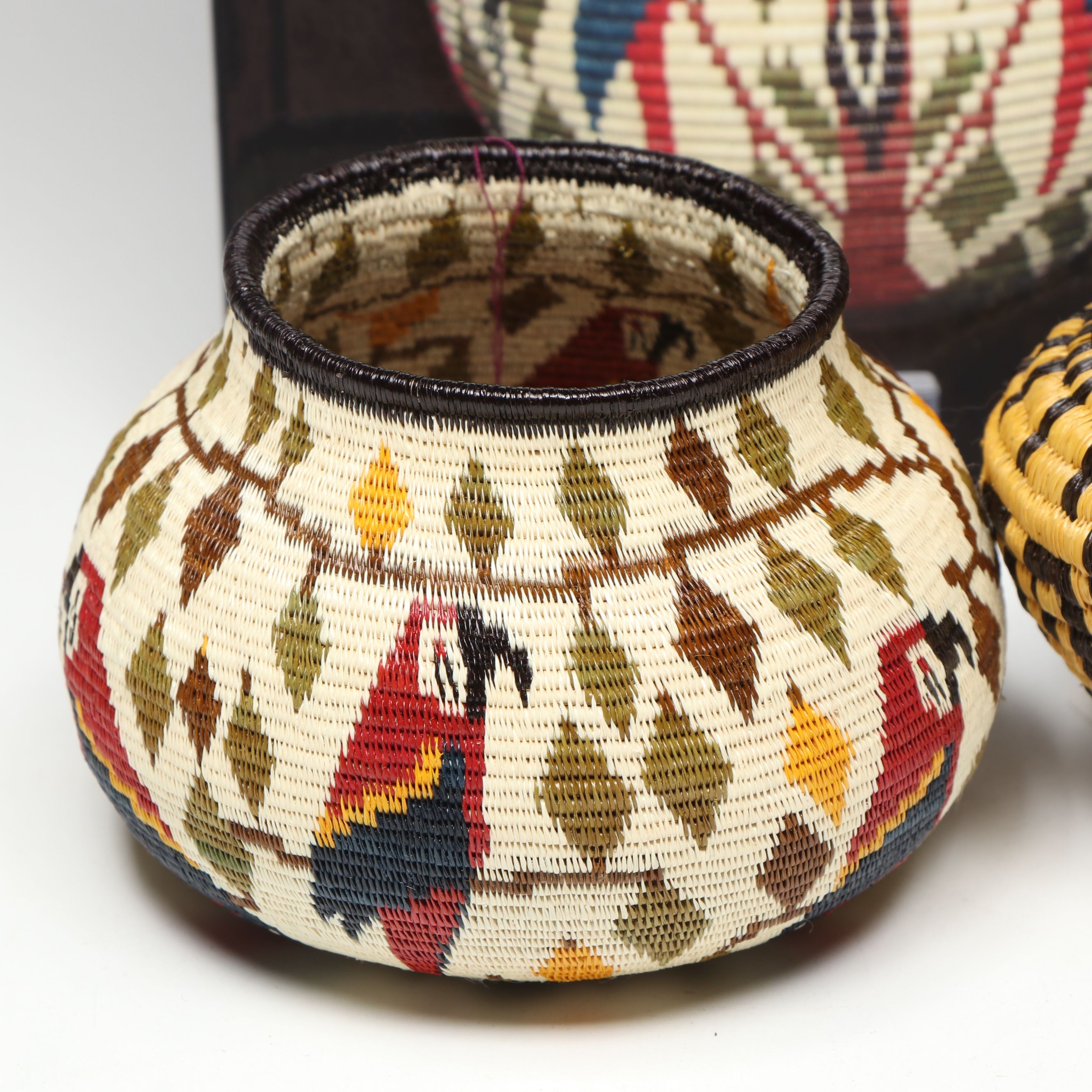 Magda Lino Panamanian Emberá-Wounaan Polychrome Chunga Fiber Baskets