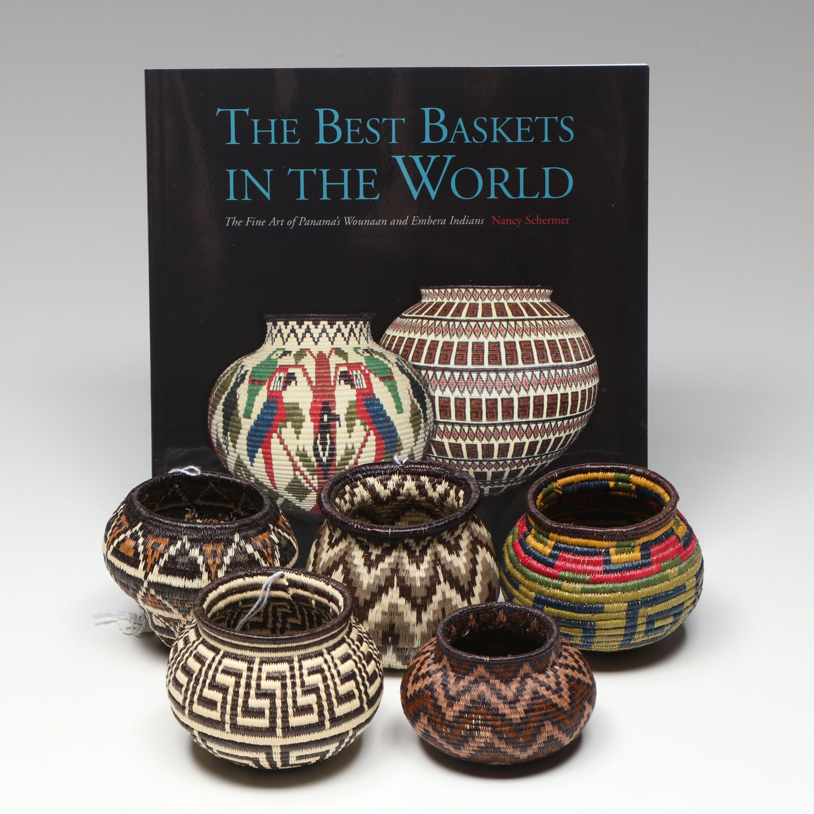 Panamanian Emberá-Wounaan Black Palm Chunga Fiber Geometric Baskets