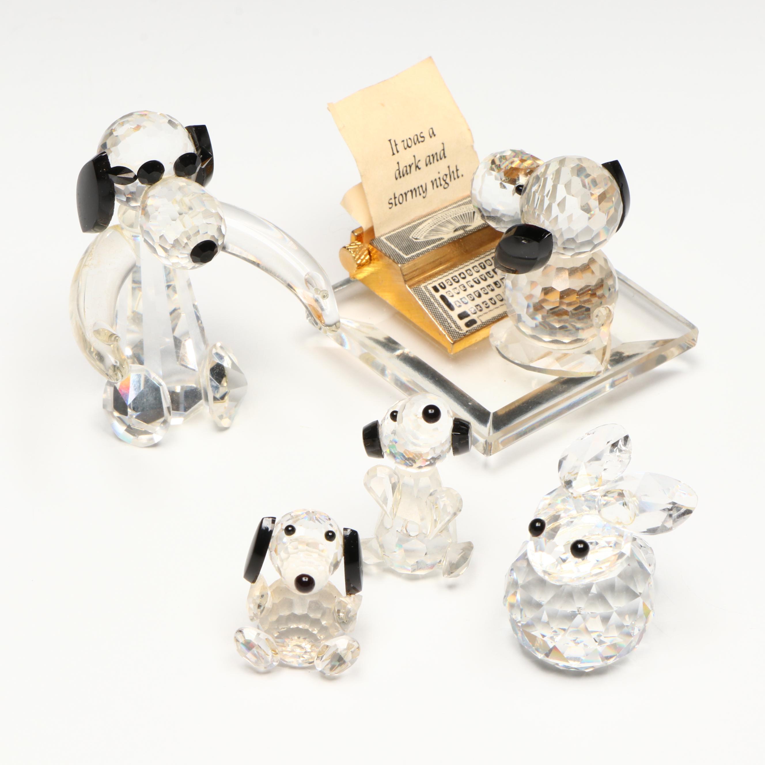 Silver Deer Literary Ace Crystal Snoopy Figure with Other Dog and Bunny Figures