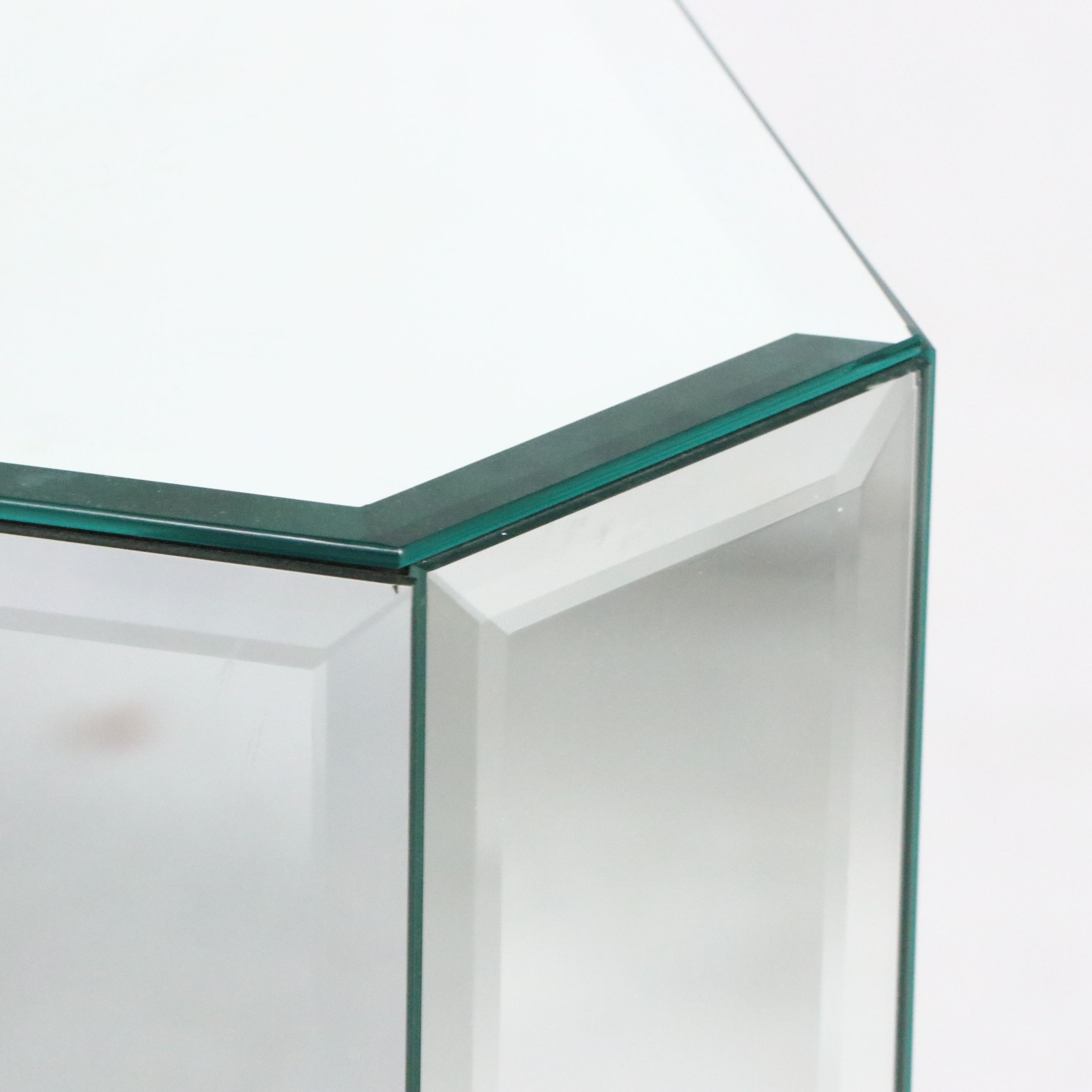 Postmodernist Mirrored Pedestal