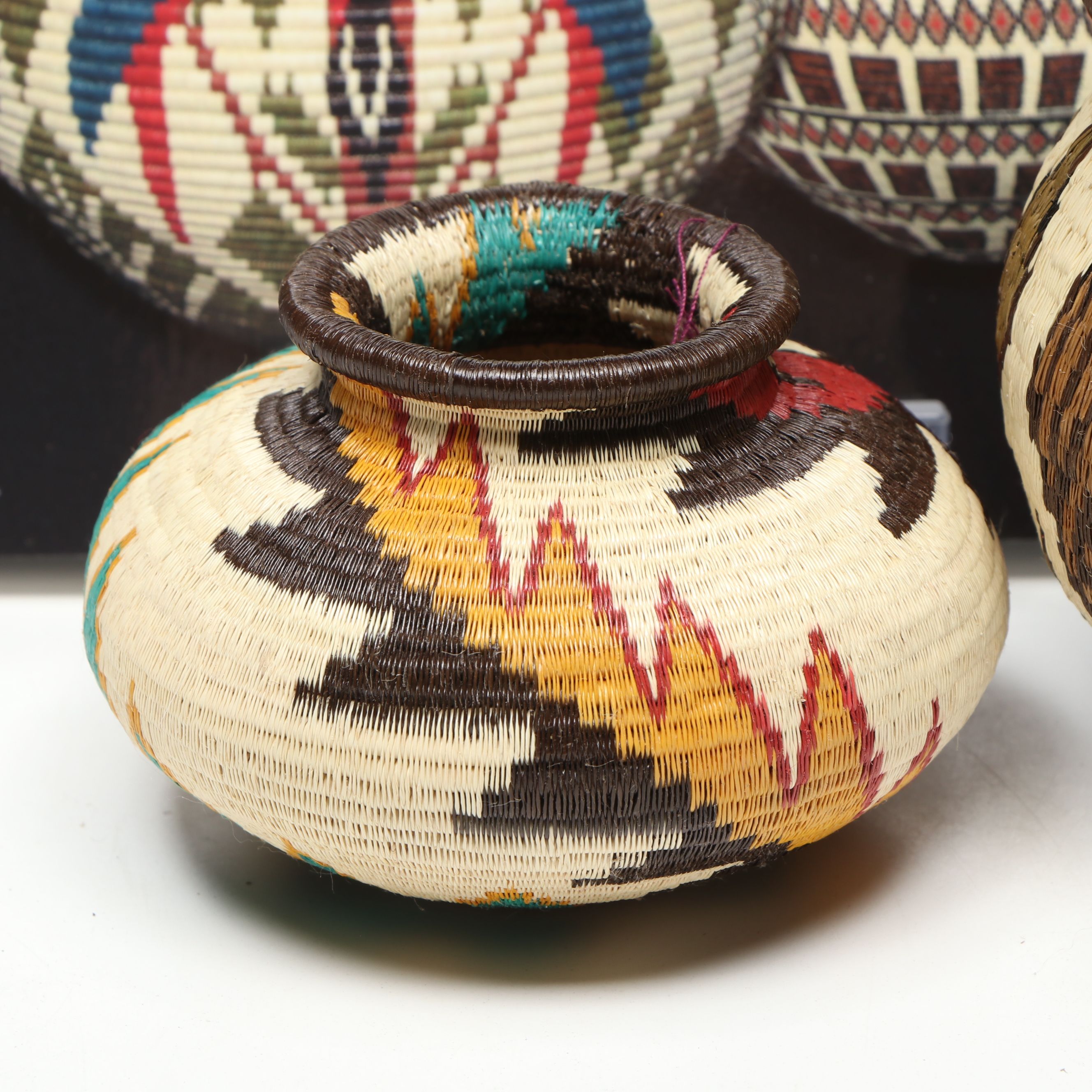 Panamanian Emberá-Wounaan Chunga Fiber Geometric and Pictorial Baskets
