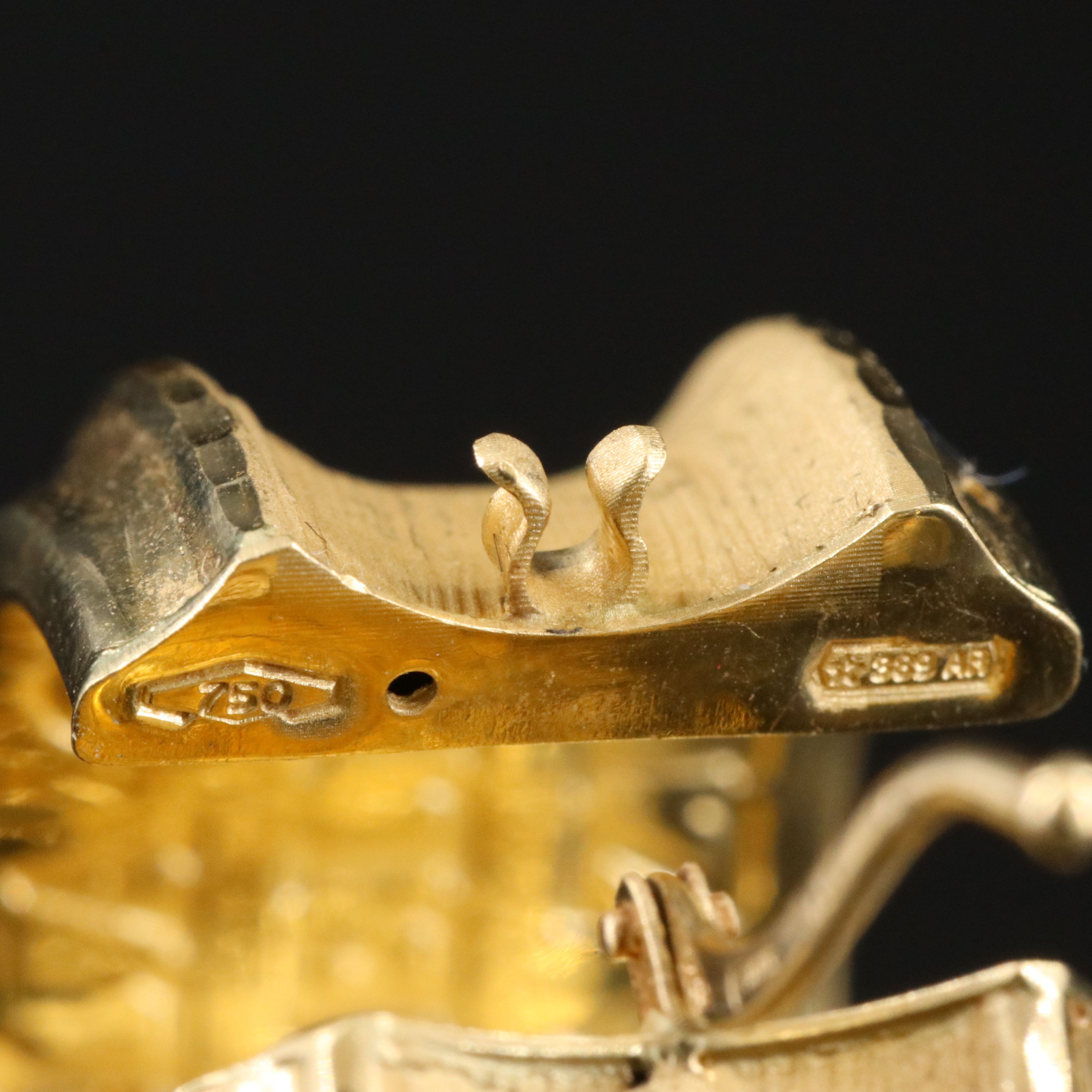 Graziella 18K Logo Textured Hoop Earrings