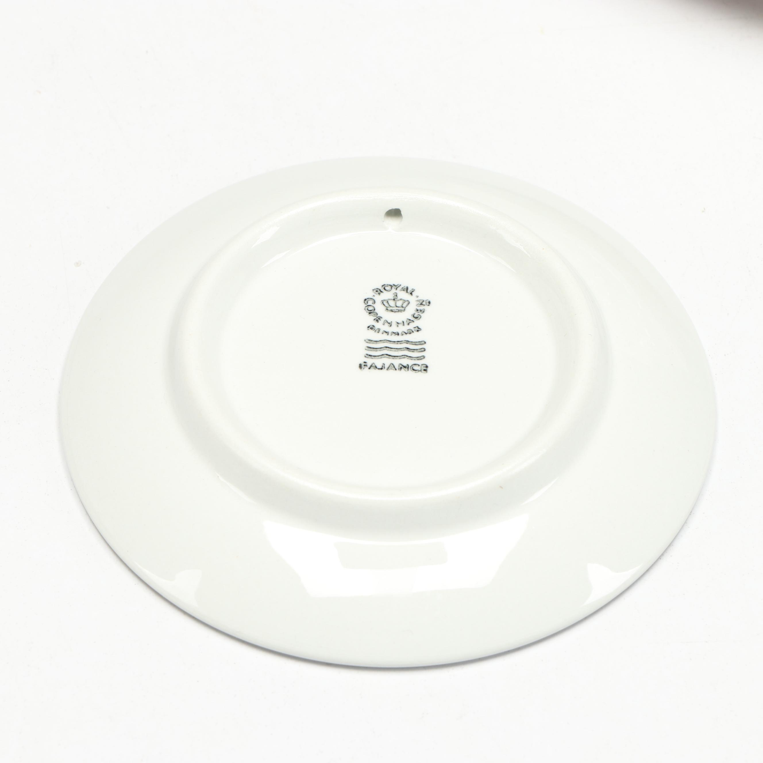 Russ & Co. Porcelain Musical Nativity with Royal Copenhagen Mini Annual Plate