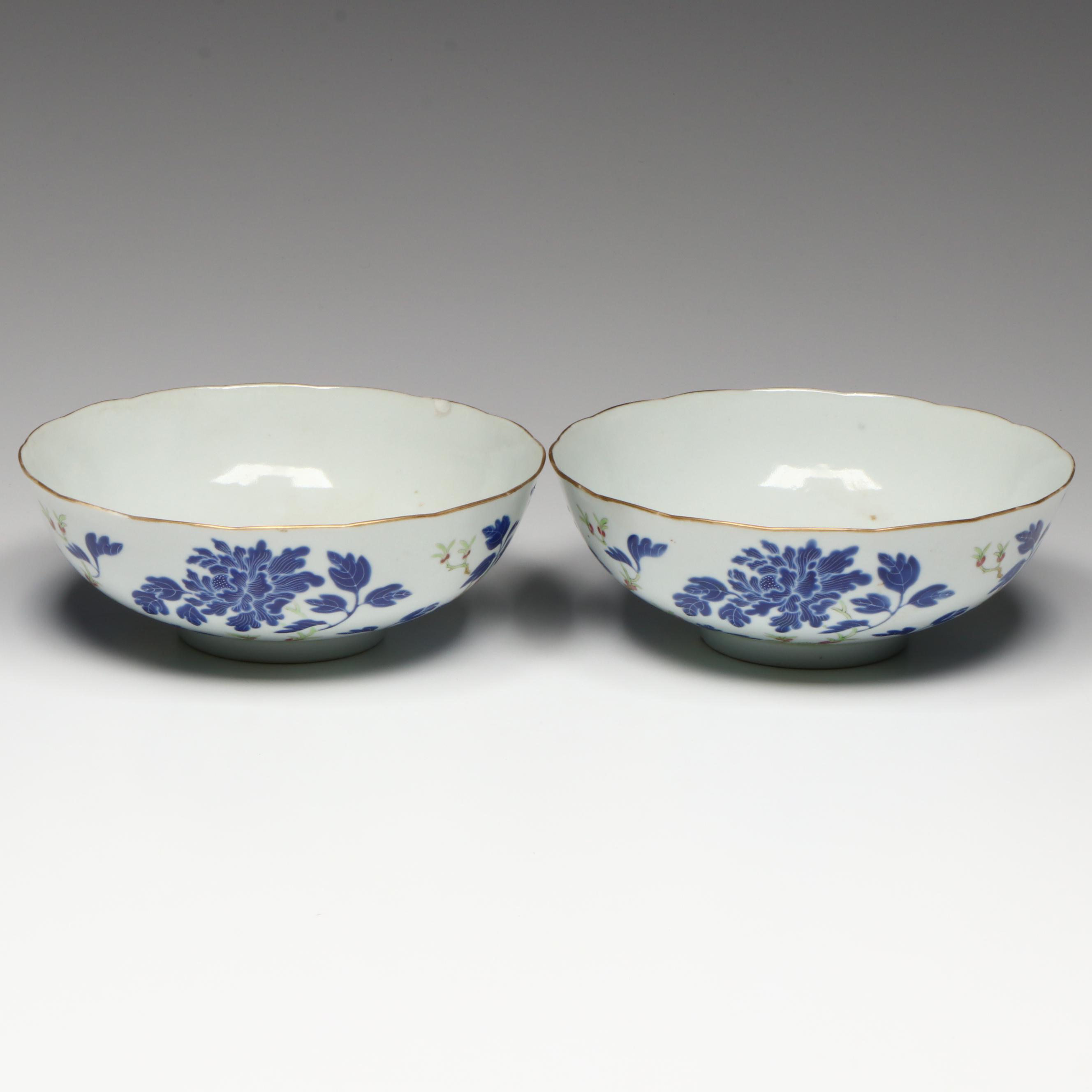 Pair of Antique Chinese Qing Dynasty Enameled Porcelain Bowls