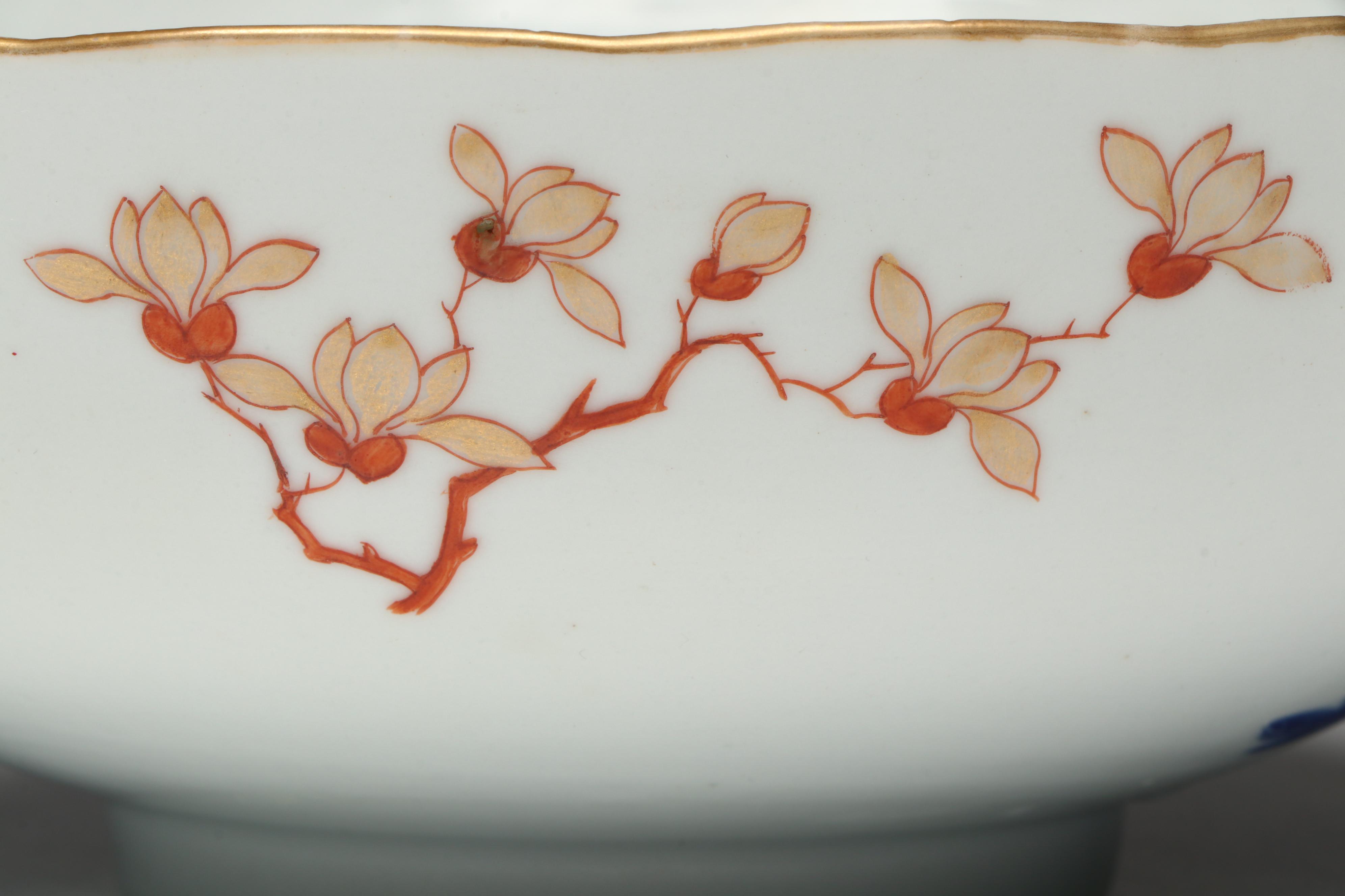 Pair of Antique Chinese Qing Dynasty Enameled Porcelain Bowls