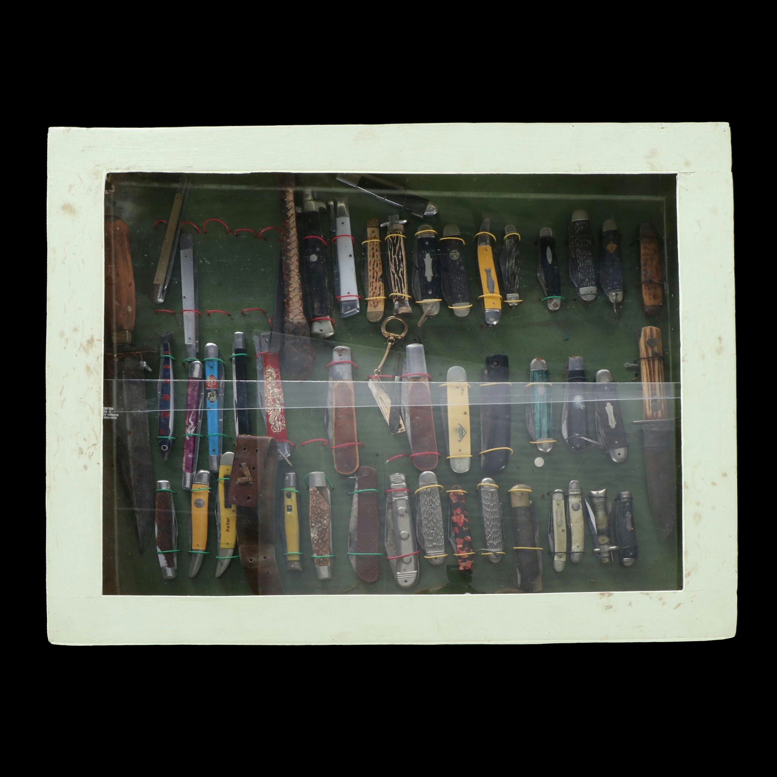 Mounted Pocket Knife Collection