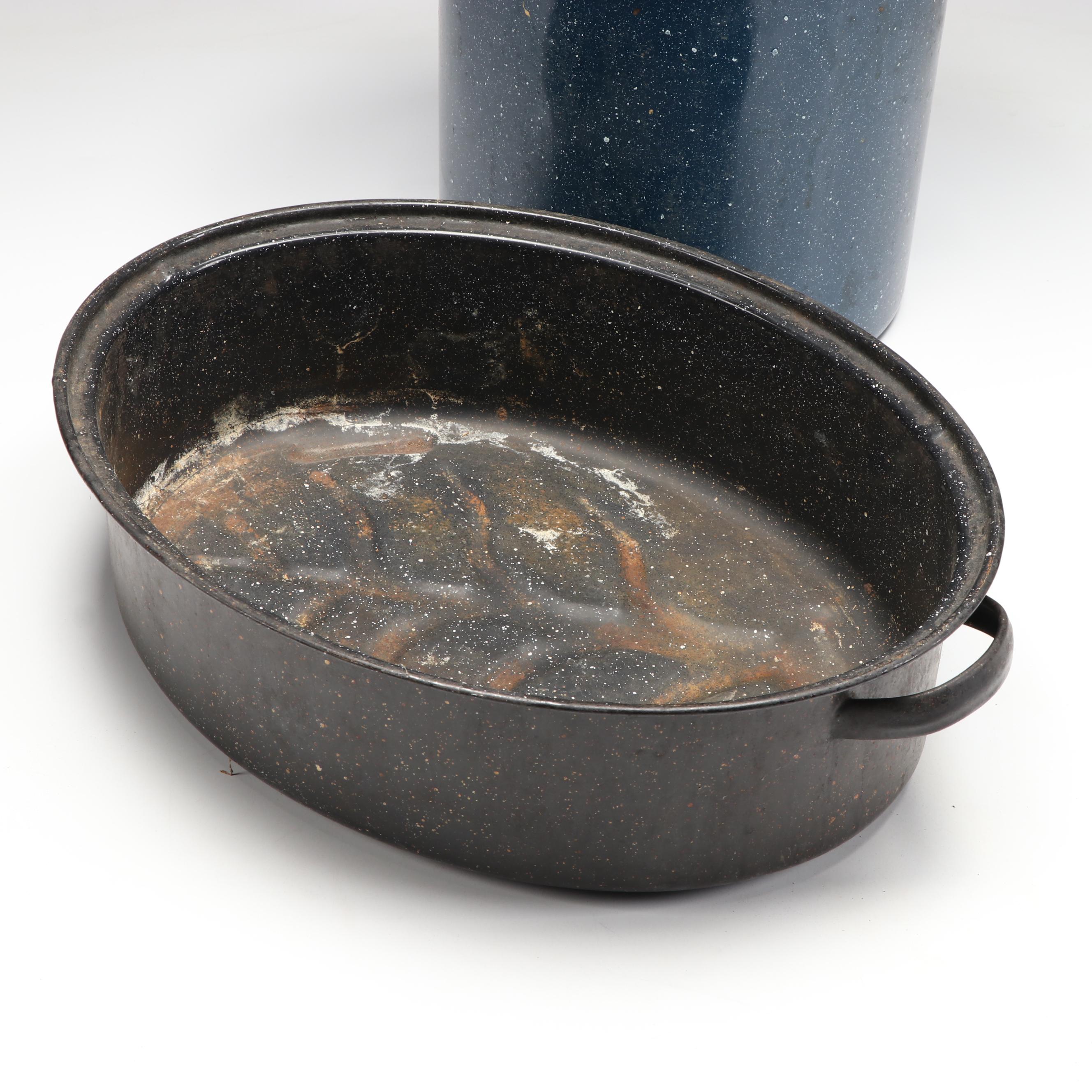 Graniteware Stock Pot and Roasting Pans, 20th Century