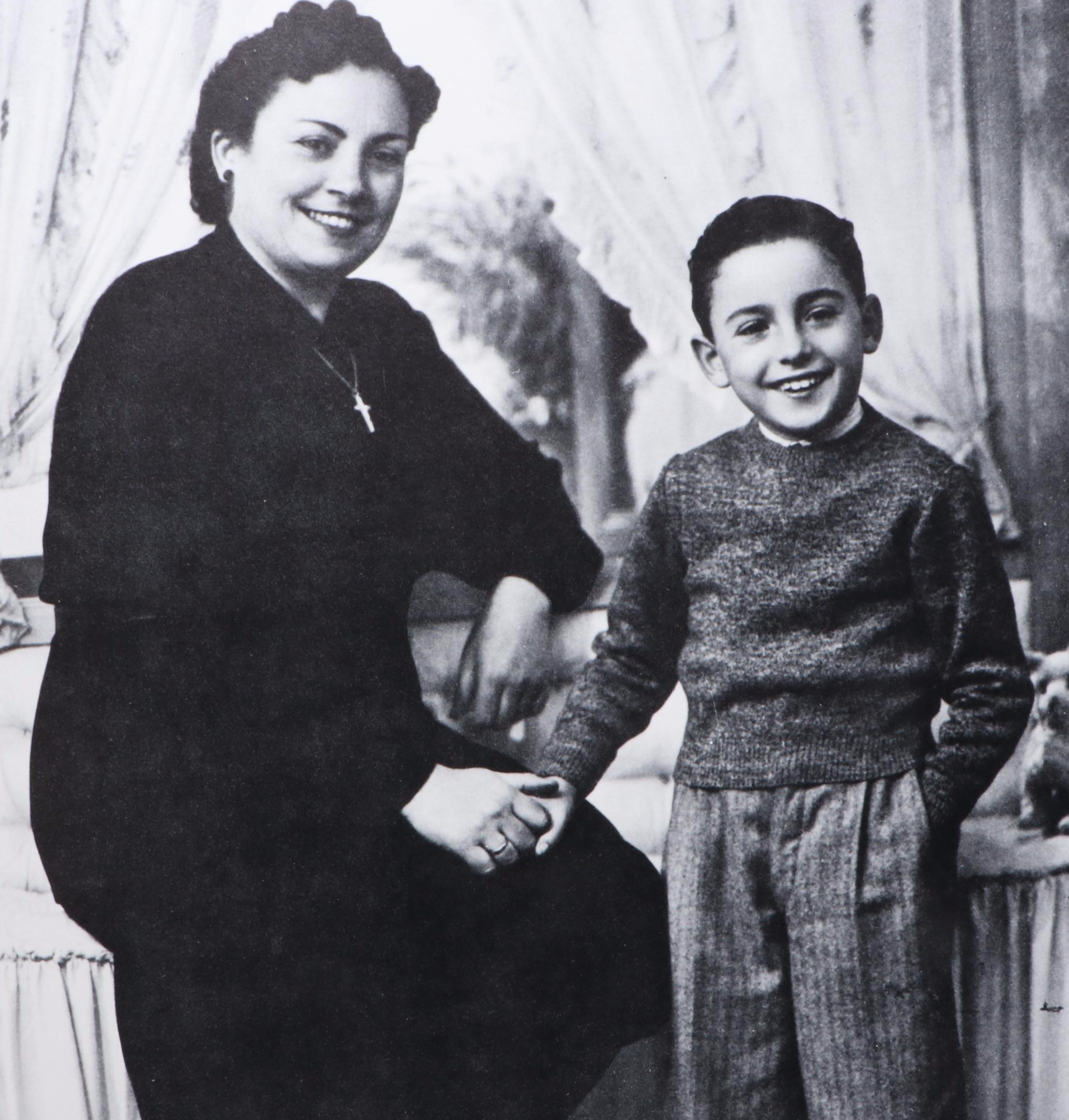 Signed First Edition "Alvar" by Antoni Guasch et al., 1982