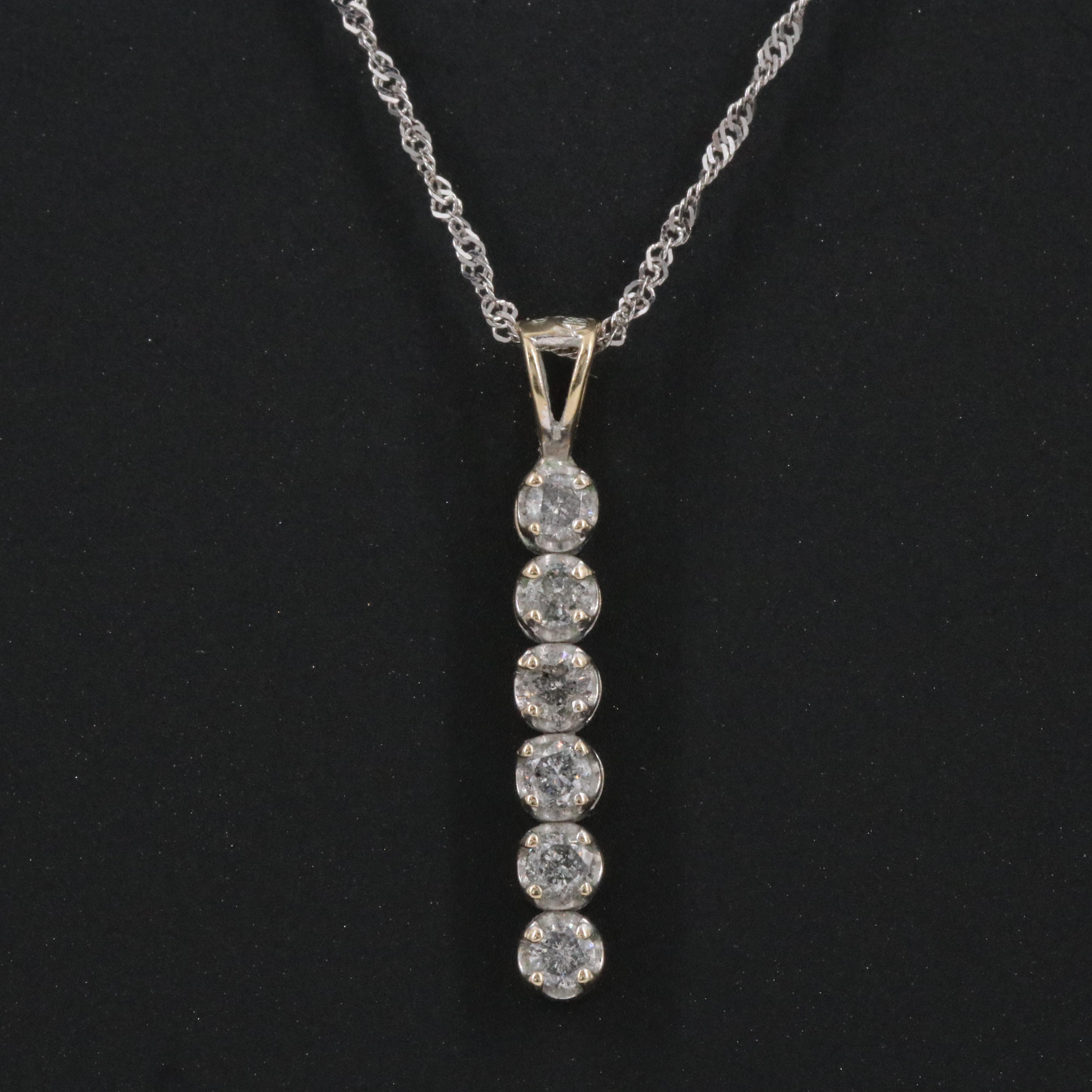 18K 0.24 CTW Diamond Pendant Necklace