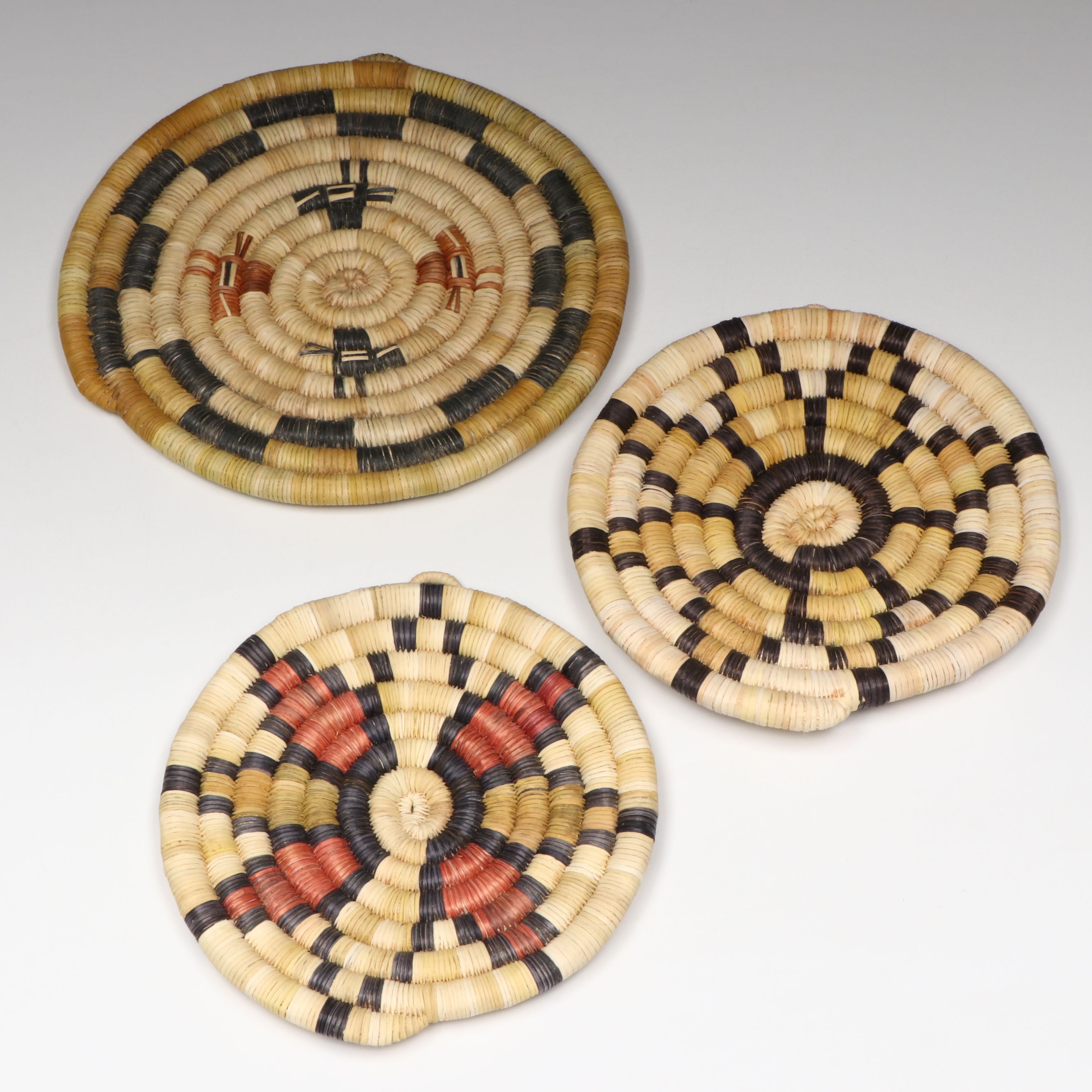 Rachel Torivio Hopi Handwoven Yucca and Galletta Grass Coiled Baskets