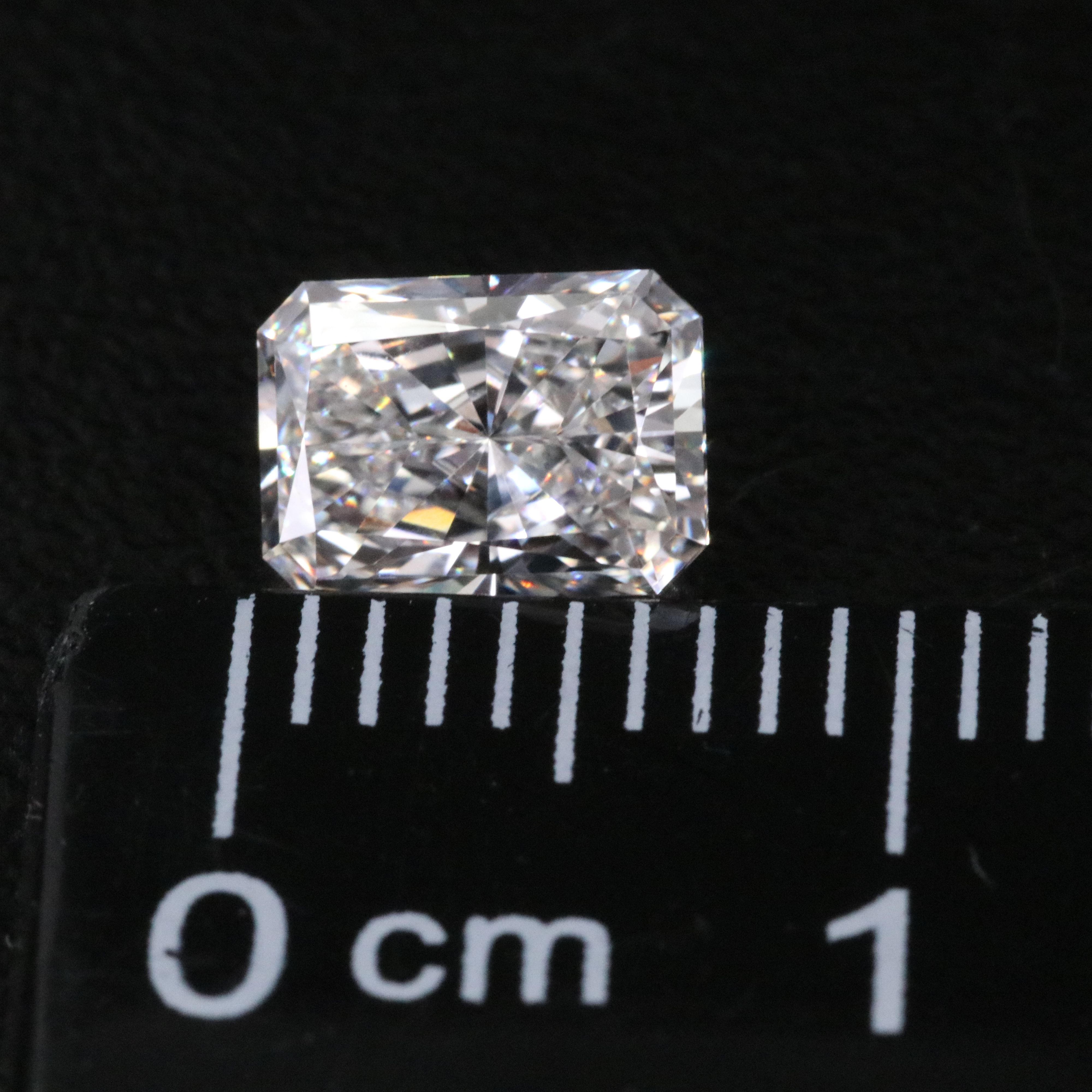 Loose 0.97 CT Lab Grown Diamond with IGI Report