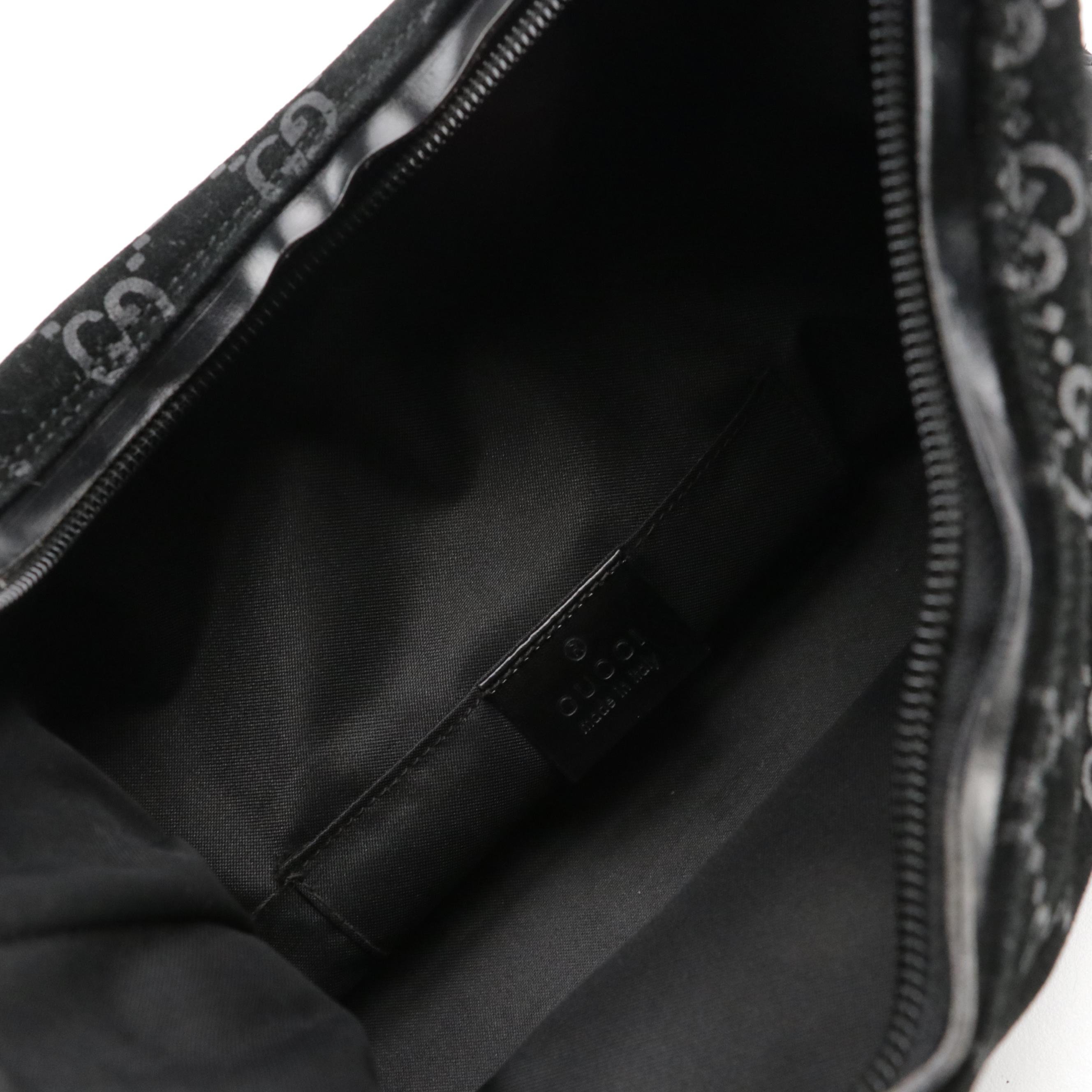 Gucci Zippered Hobo Shoulder Bag in Black GG Suede and Calfskin Leather Trim