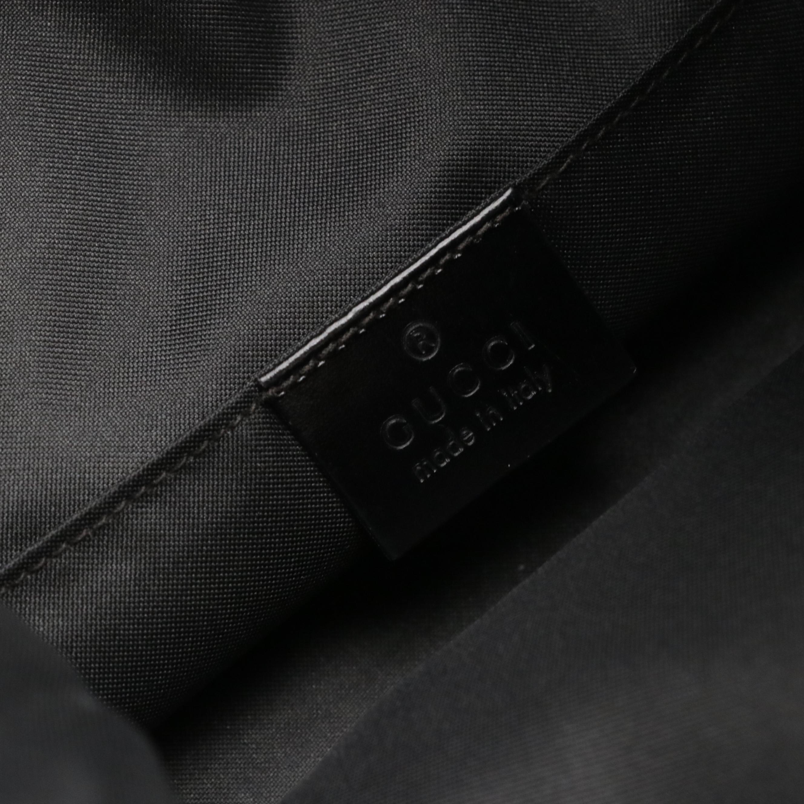 Gucci Zippered Hobo Shoulder Bag in Black GG Suede and Calfskin Leather Trim