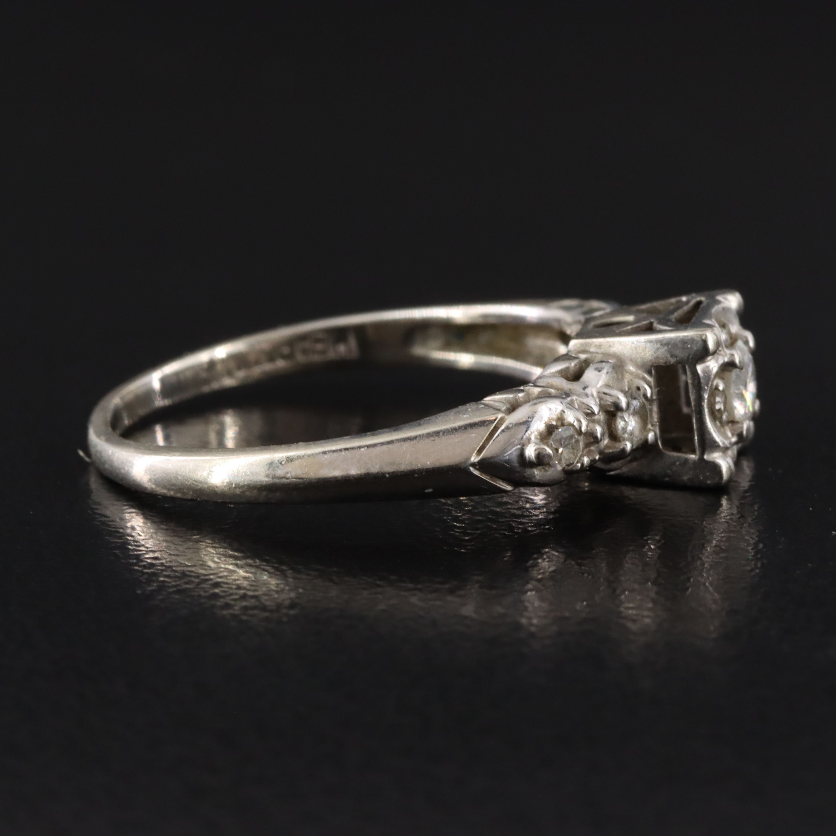 Vintage 14K 0.27 CTW Diamond Ring