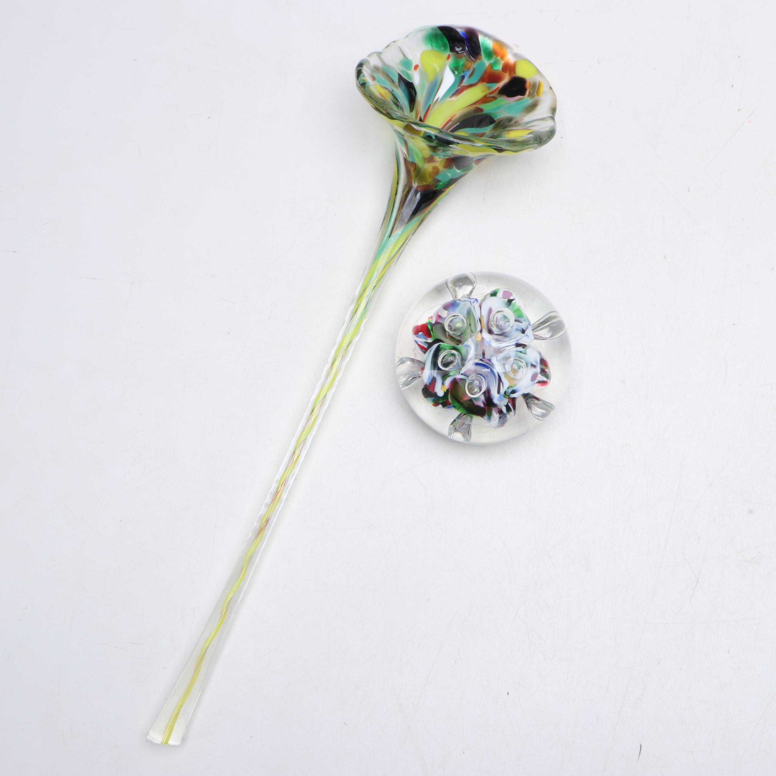 Hinkle's Art Glass Flower with Paperweight