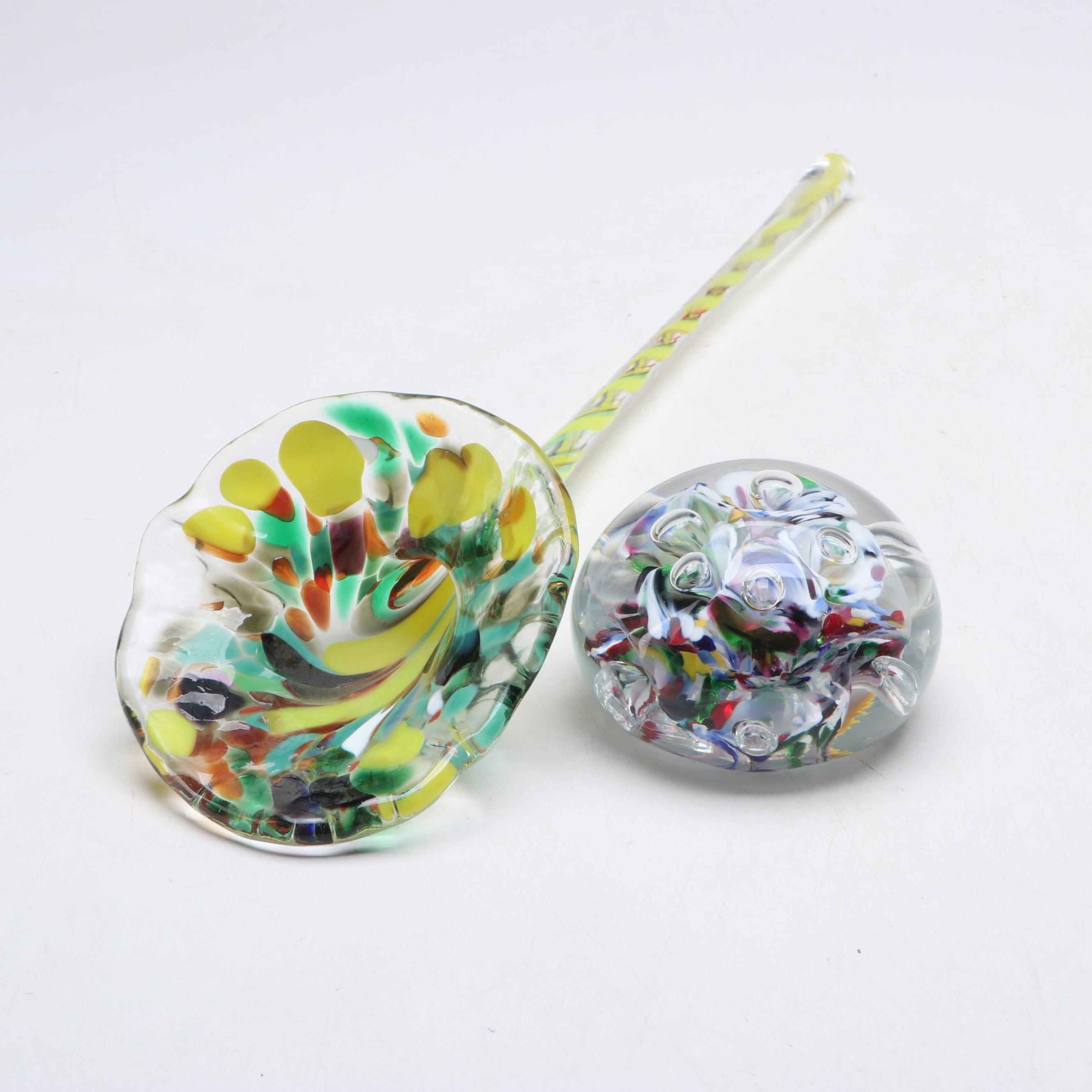 Hinkle's Art Glass Flower with Paperweight