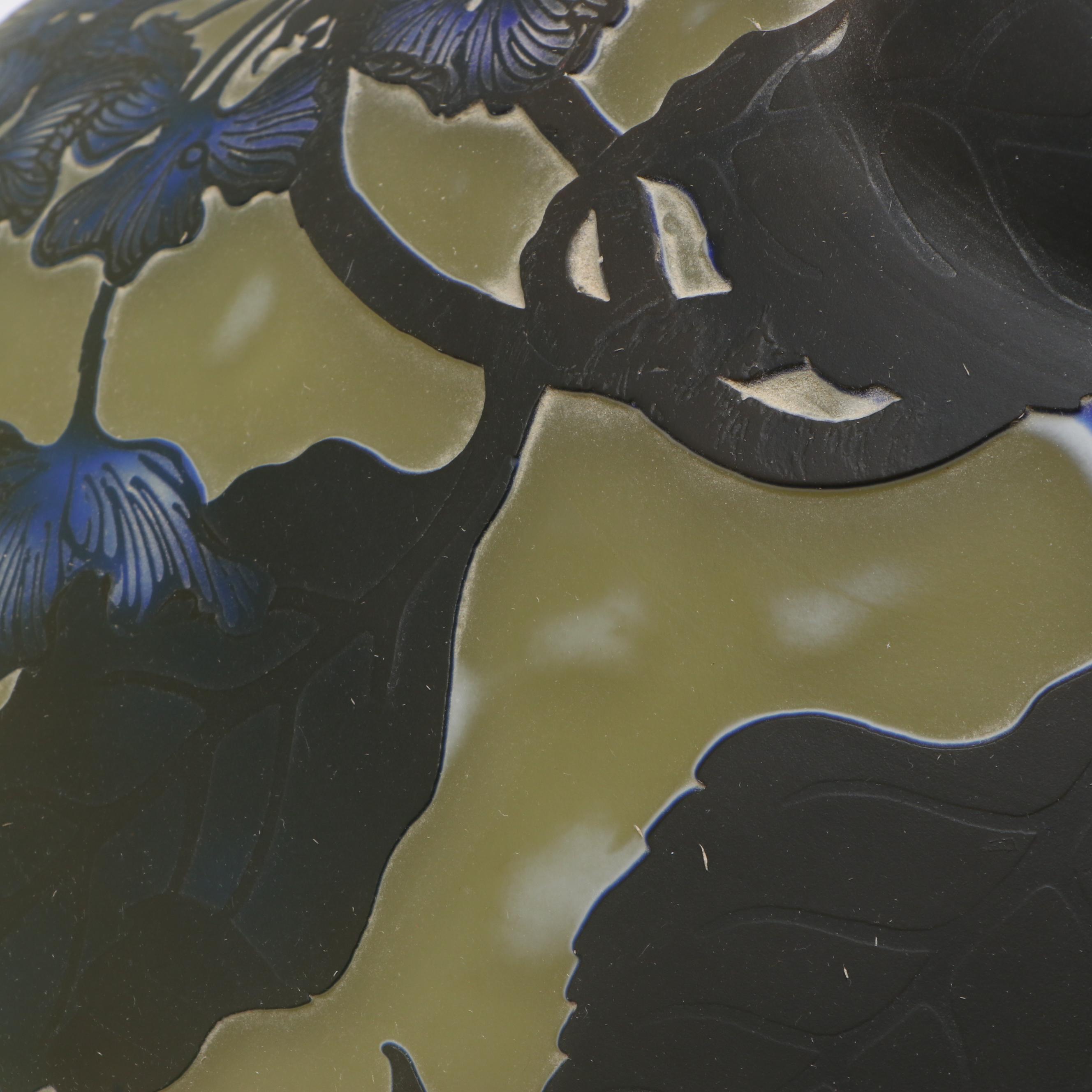 Dale Tiffany Art Nouveau Style Cameo Glass Table Lamp with Illuminated Base