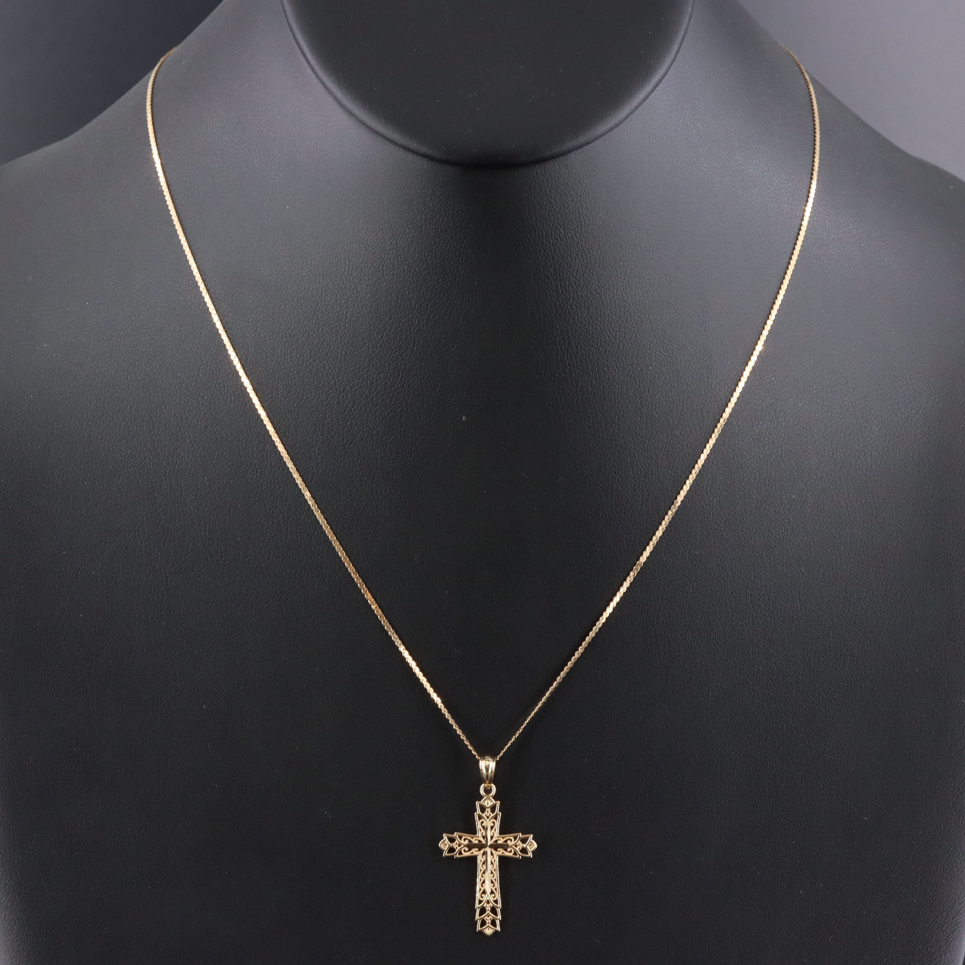 Italian 14K Filigree Cross Pendant Necklace