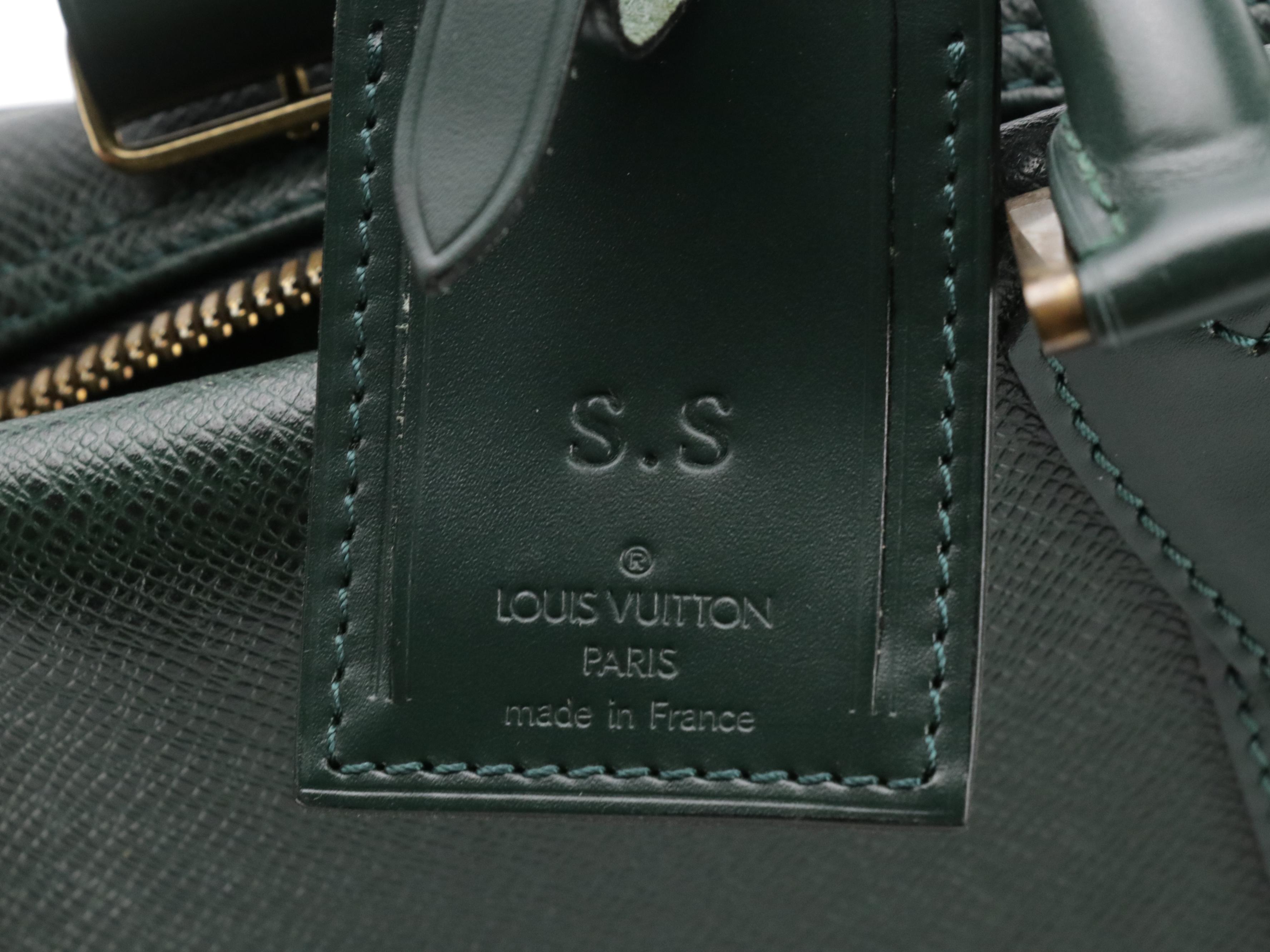 Louis Vuitton Kendall PM Two-Way Duffle Bag in Épicéa/Spruce Green Taïga Leather