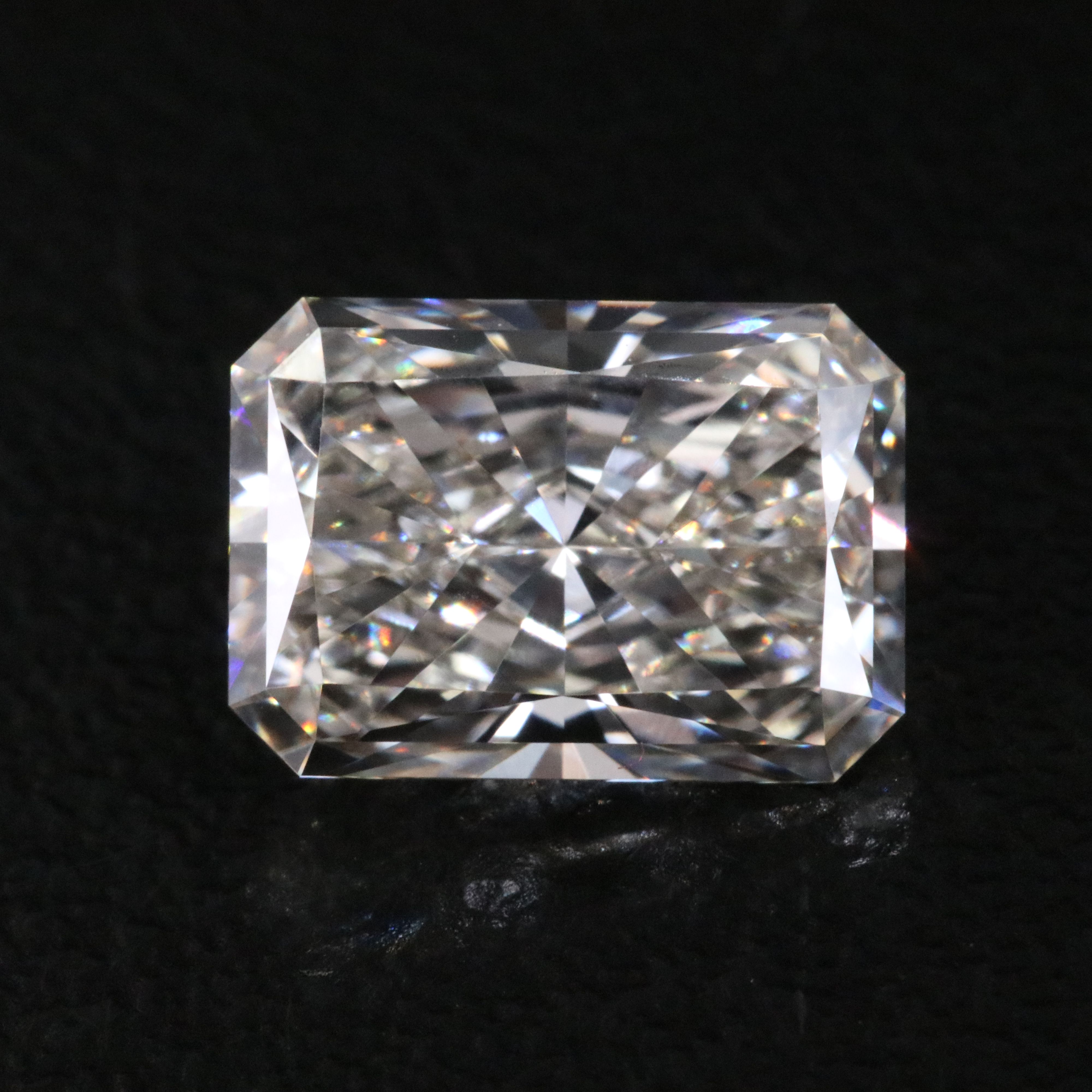 Loose 2.03 CT Lab Grown Diamond with IGI Report