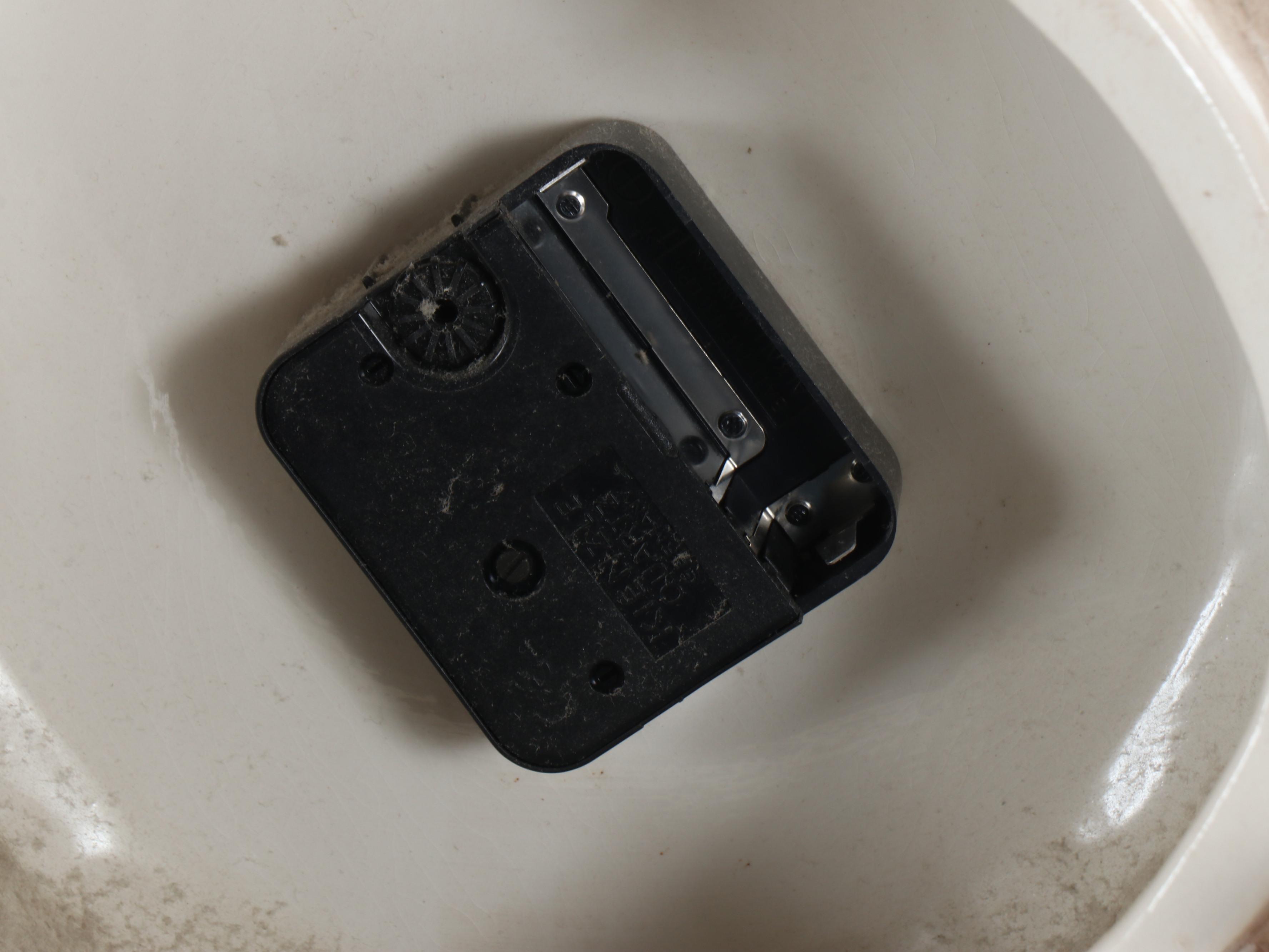 Capodimonte Rococo Style Porcelain Mantel Clock