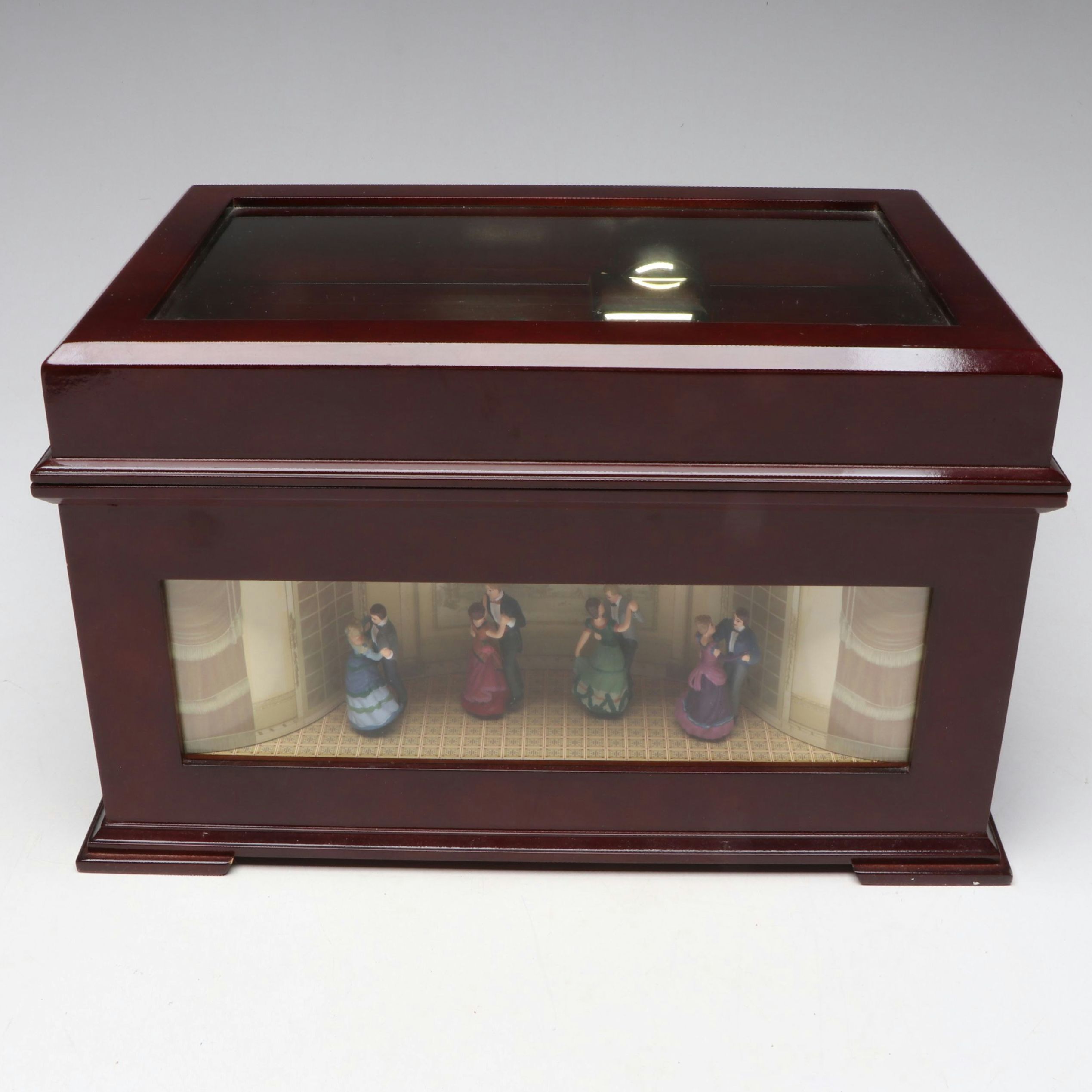 Mr. Christmas "Victorian Deluxe" Animated Symphonic Music Box