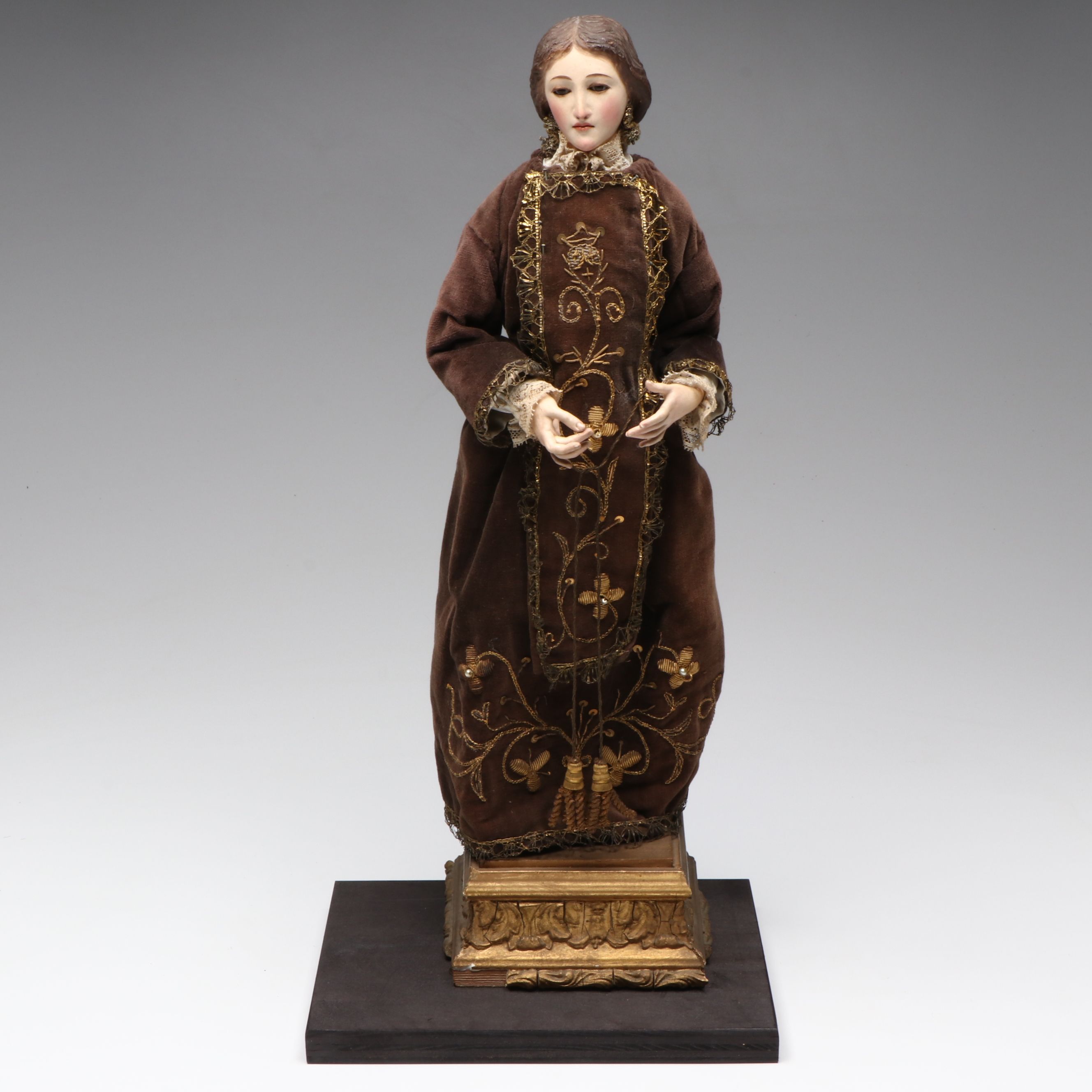 Virgin of Devotion Articulated Carved Wooden Statuette, 19th Century