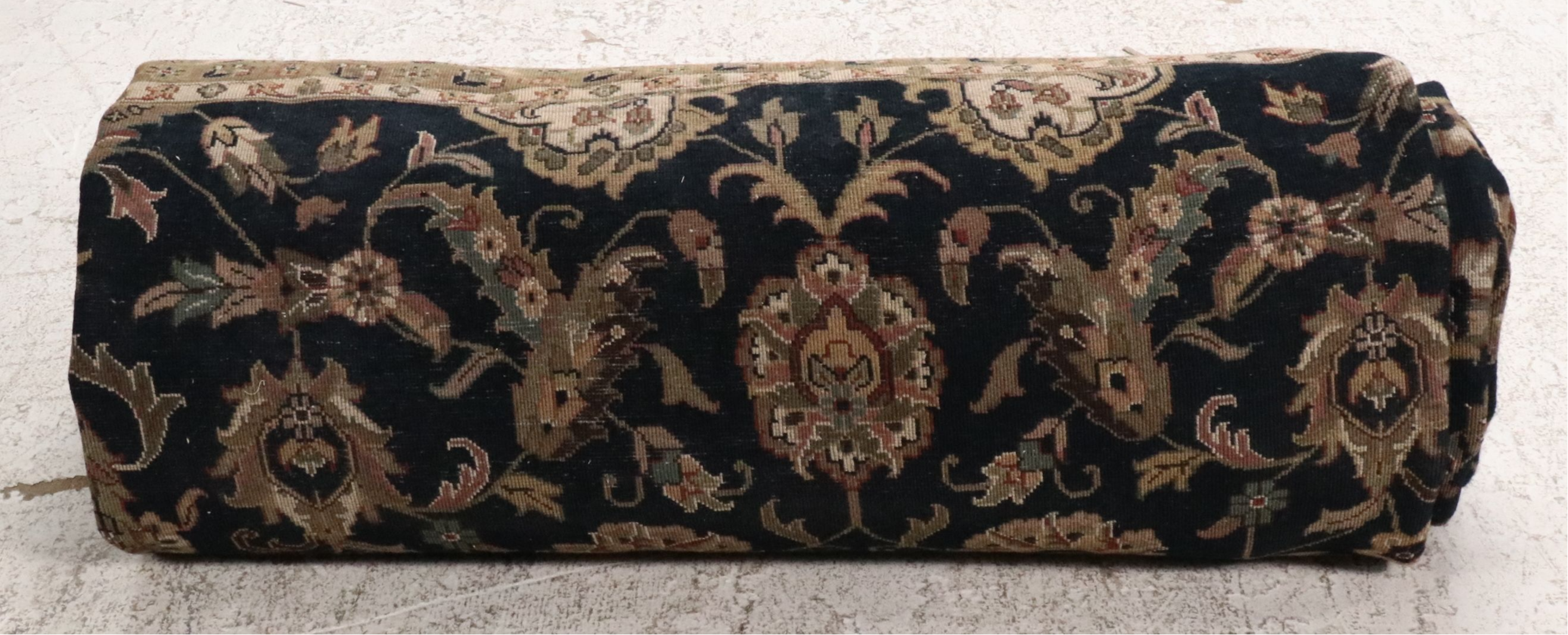 11'8 x 14'8 Hand-Knotted Indian Agra Room-Sized Rug