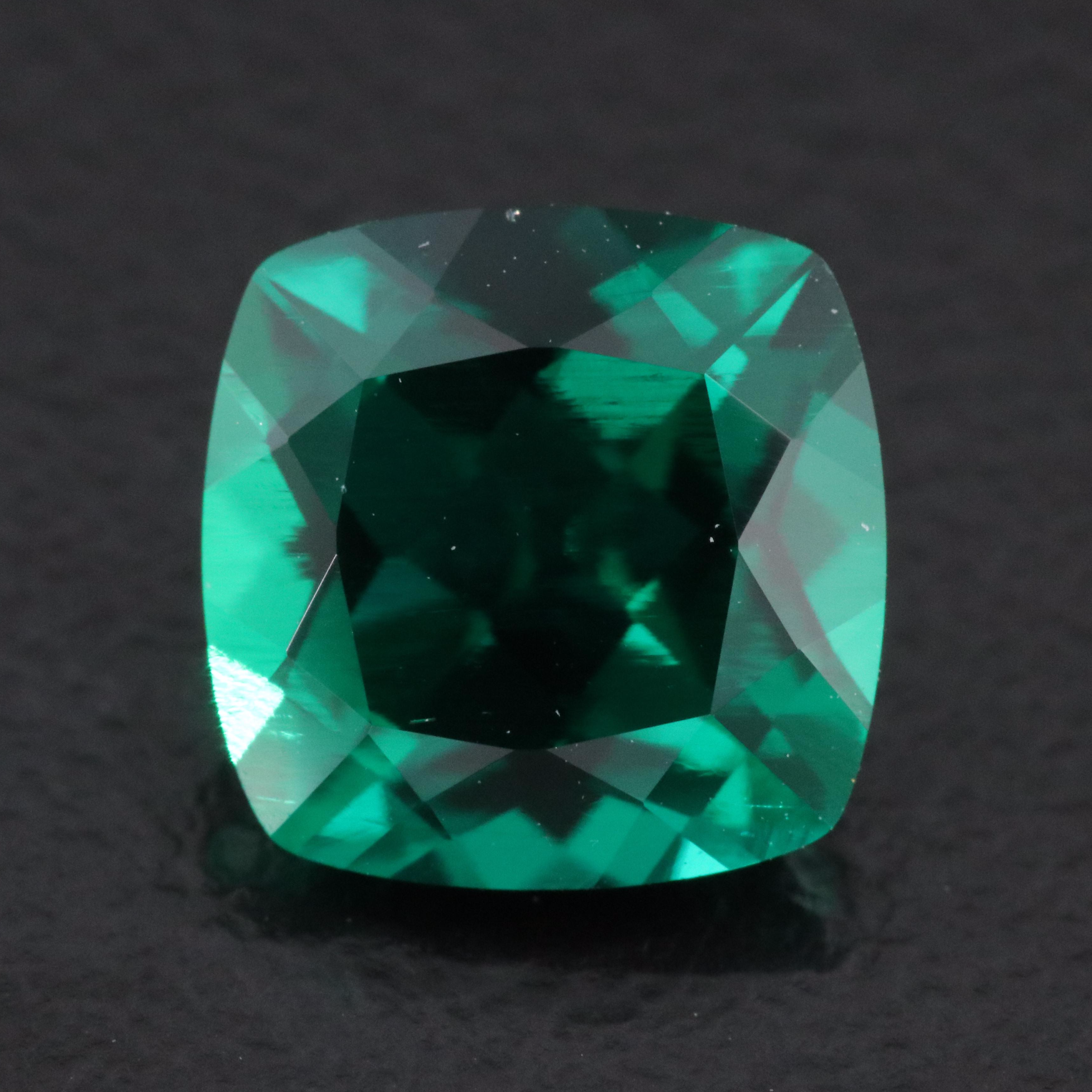 Loose 1.90 CT Lab Grown Emerald