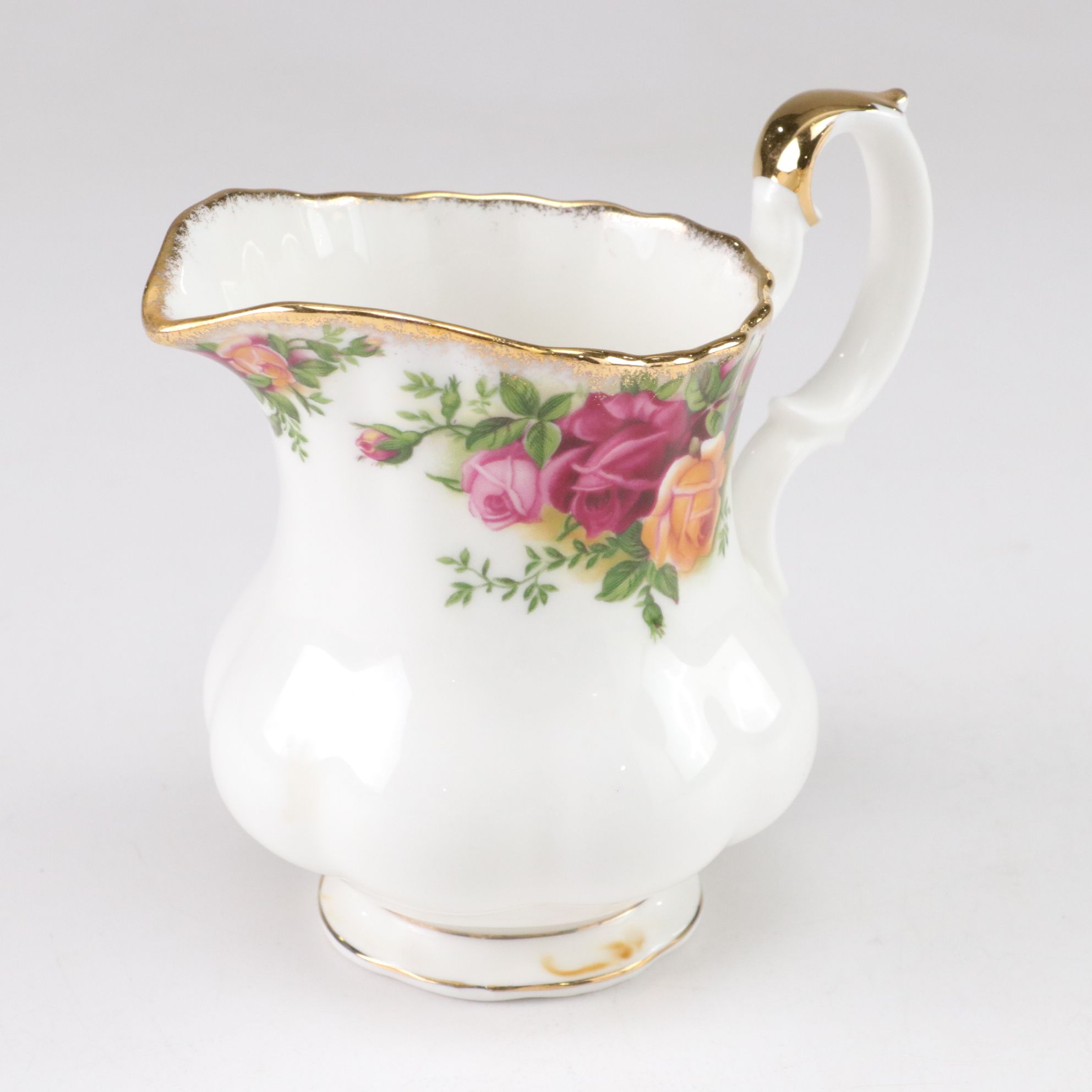 Royal Albert "Old Country Roses" Gilt Porcelain Dinnerware Set for Eight