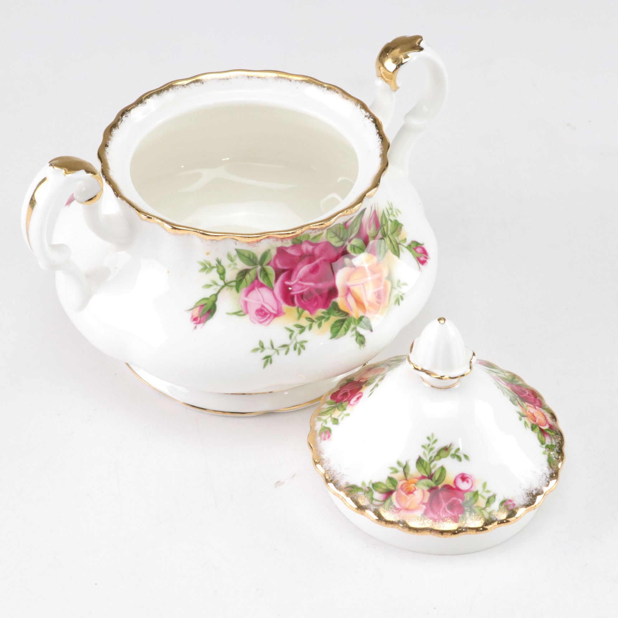 Royal Albert "Old Country Roses" Gilt Porcelain Dinnerware Set for Eight