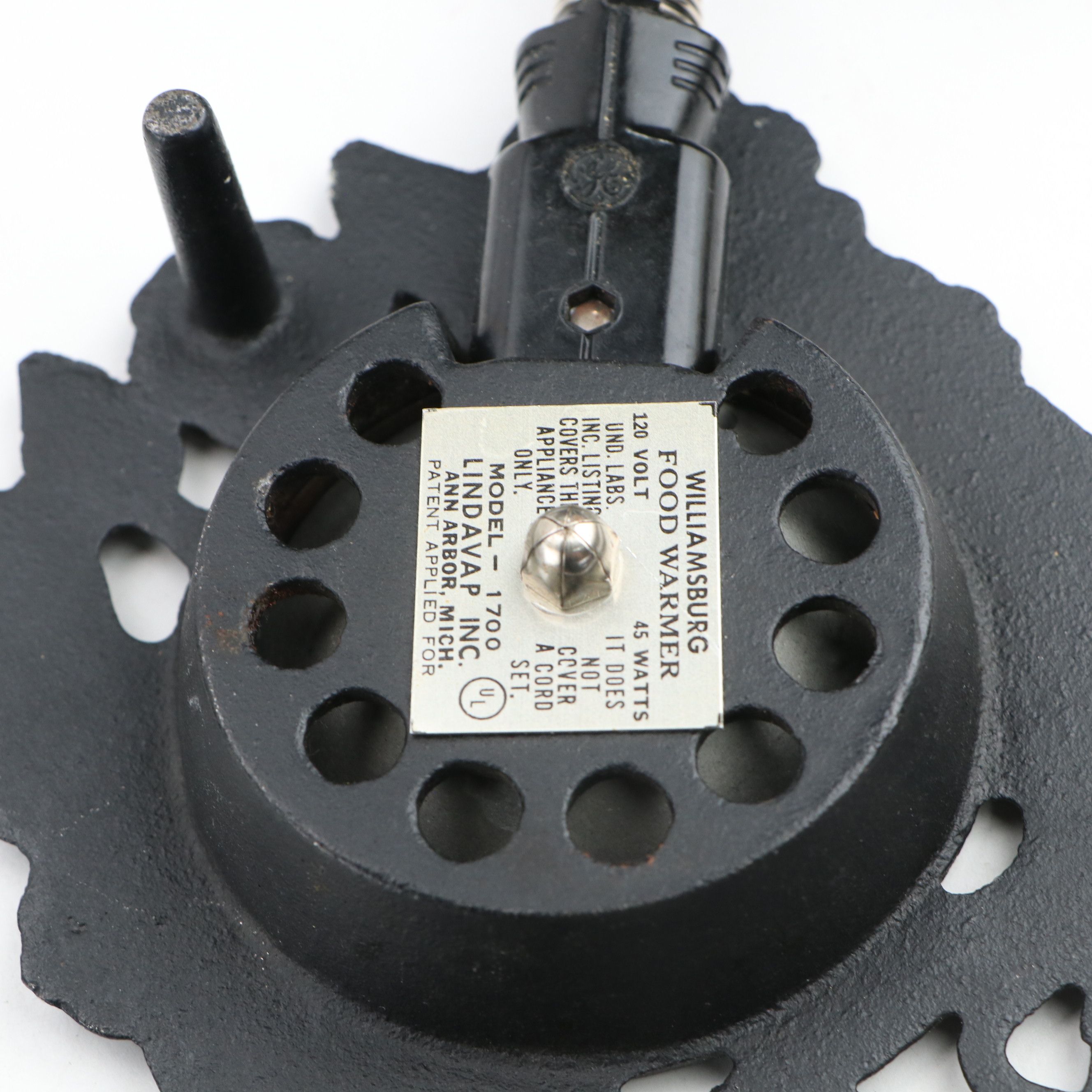 Lindavap Williamsburg Food Warmer with Other Vintage Kitchen Gadgets